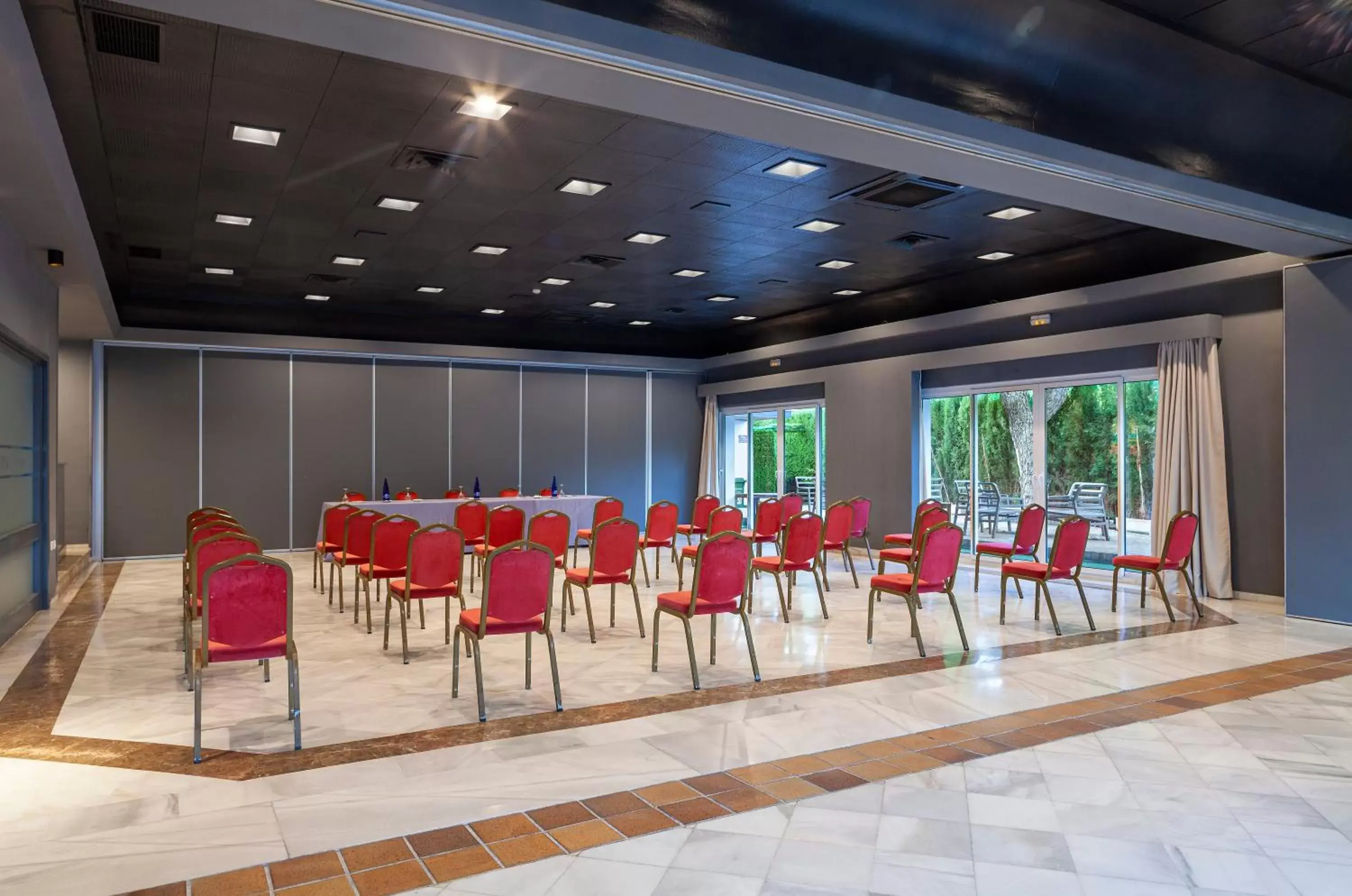 Meeting/conference room in Hotel Jerez & Spa