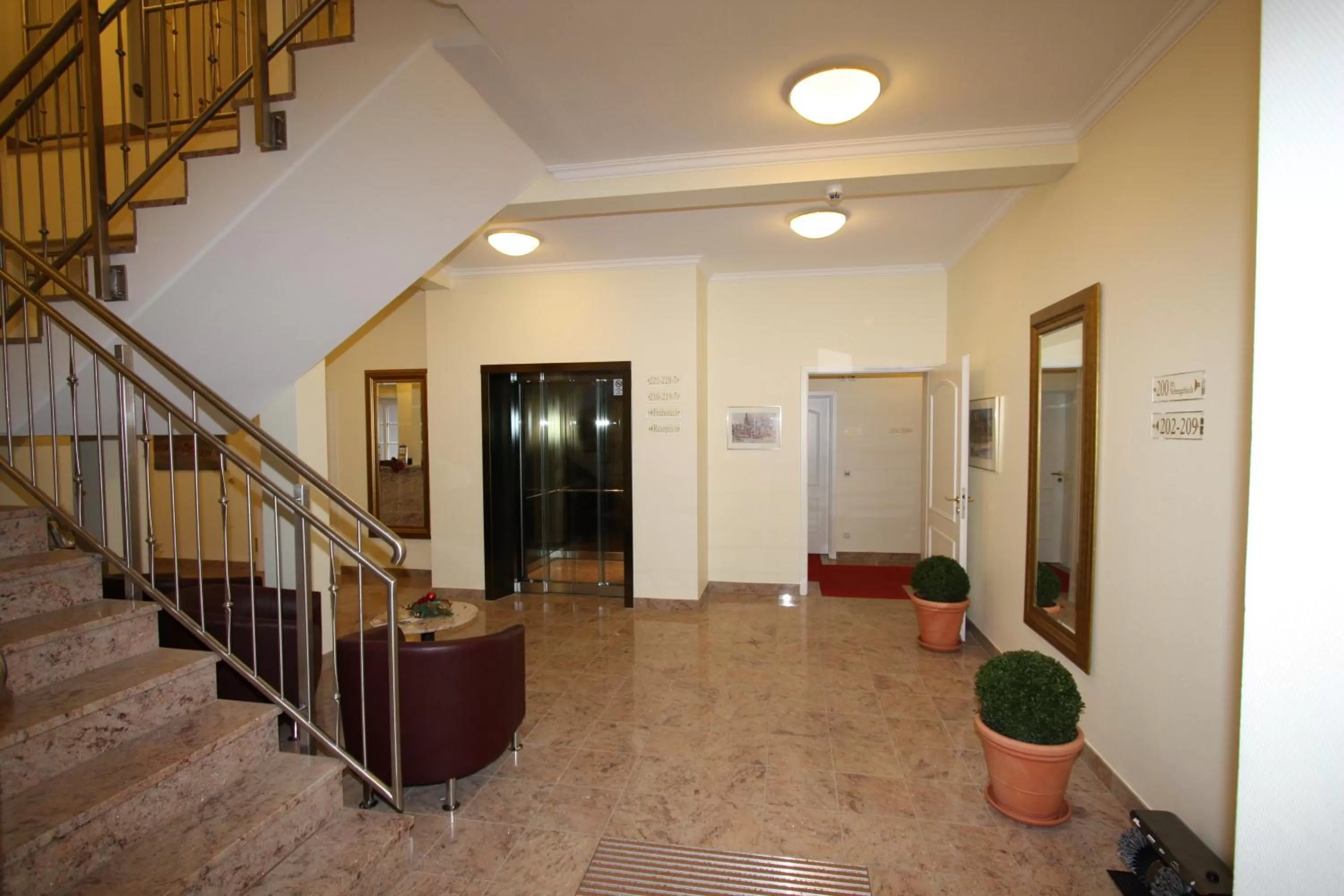 Lobby or reception in Hotel Hafen Hitzacker - Elbe