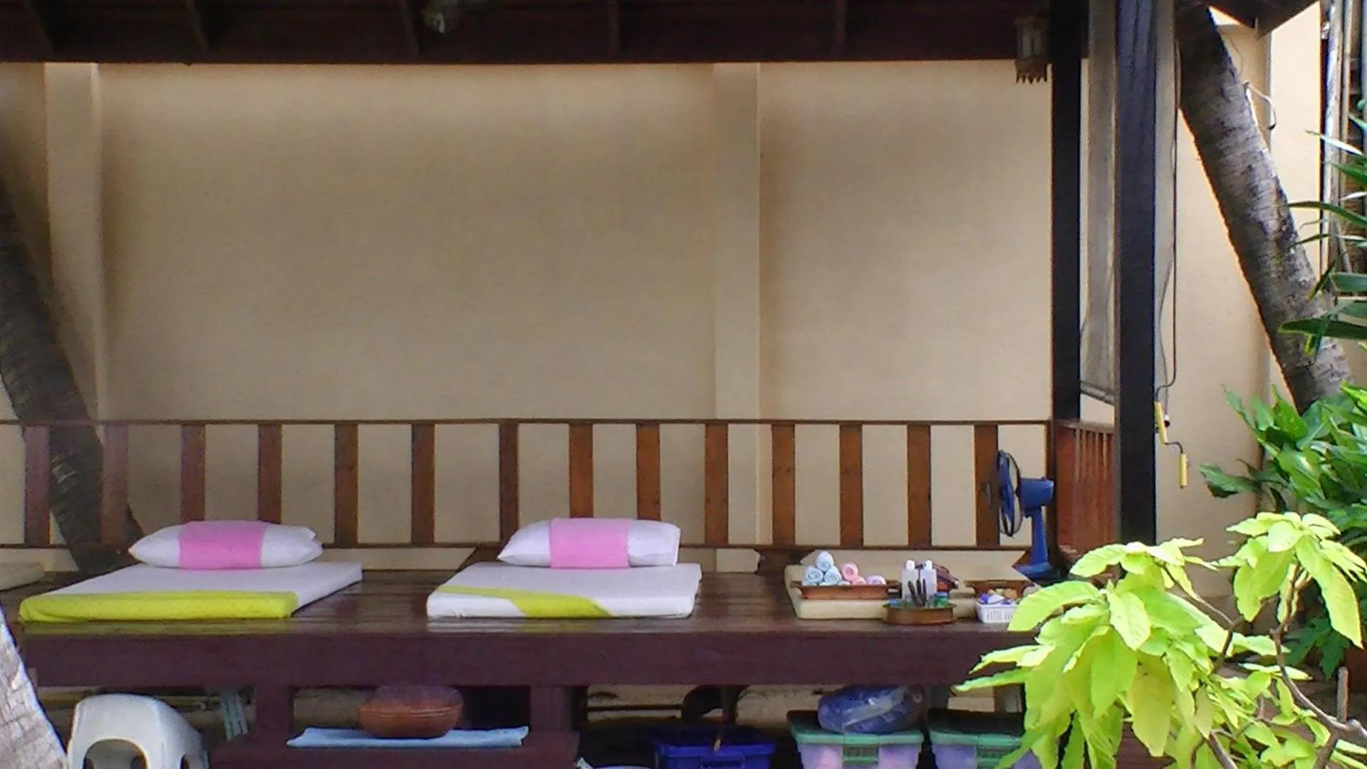 Balcony/Terrace, Bed in Utopia Resort