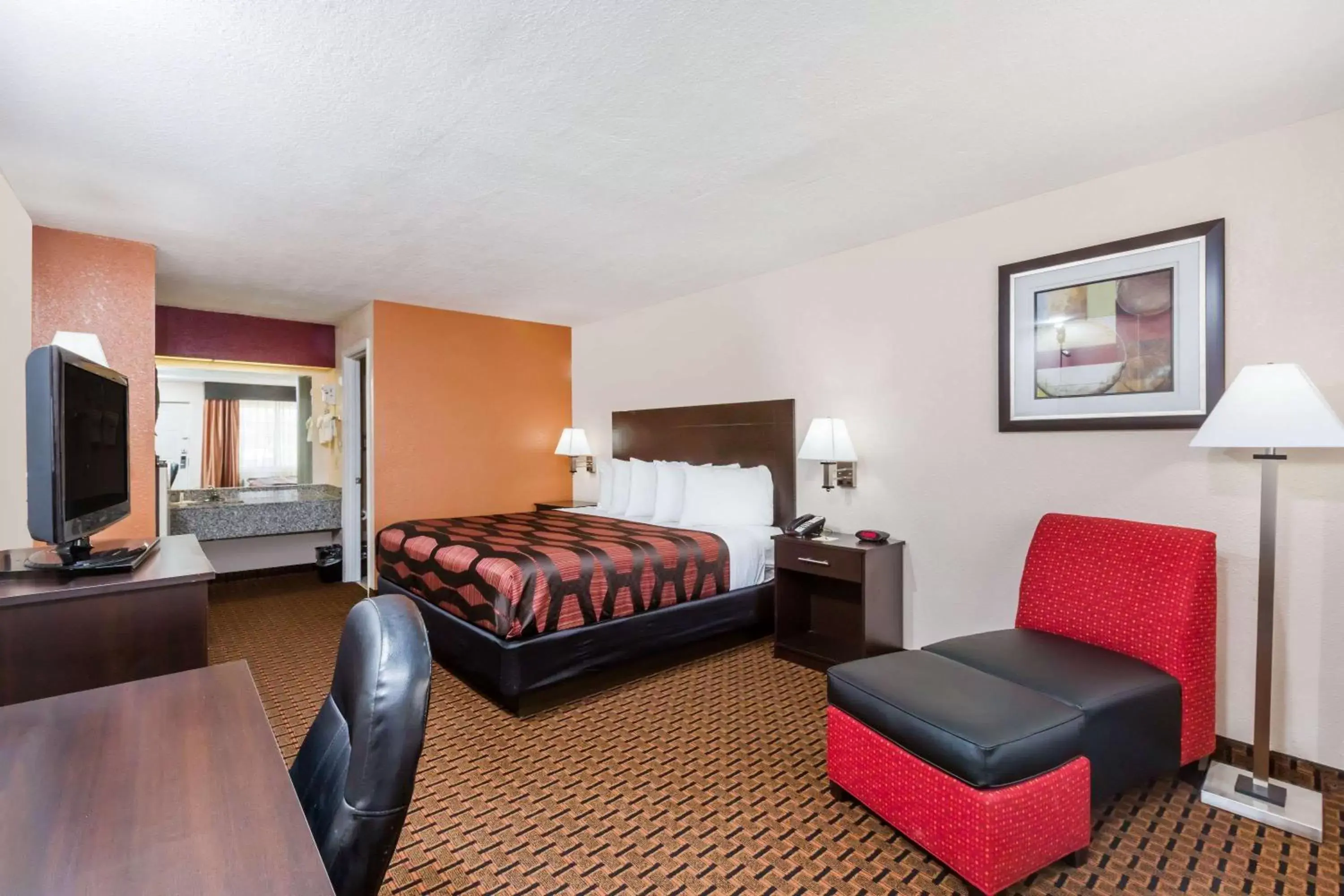 Photo of the whole room in Days Inn by Wyndham Pearl/Jackson Airport