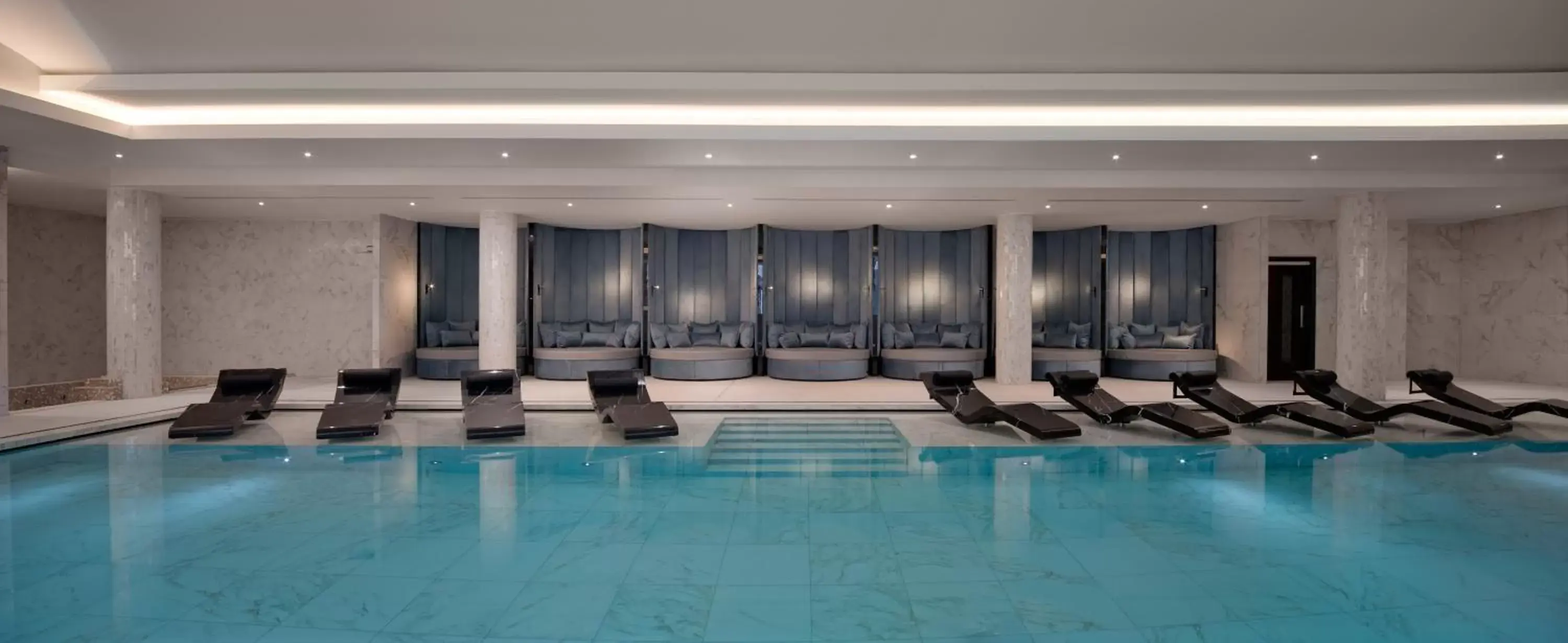 Spa and wellness centre/facilities, Swimming Pool in Fairmont Windsor Park