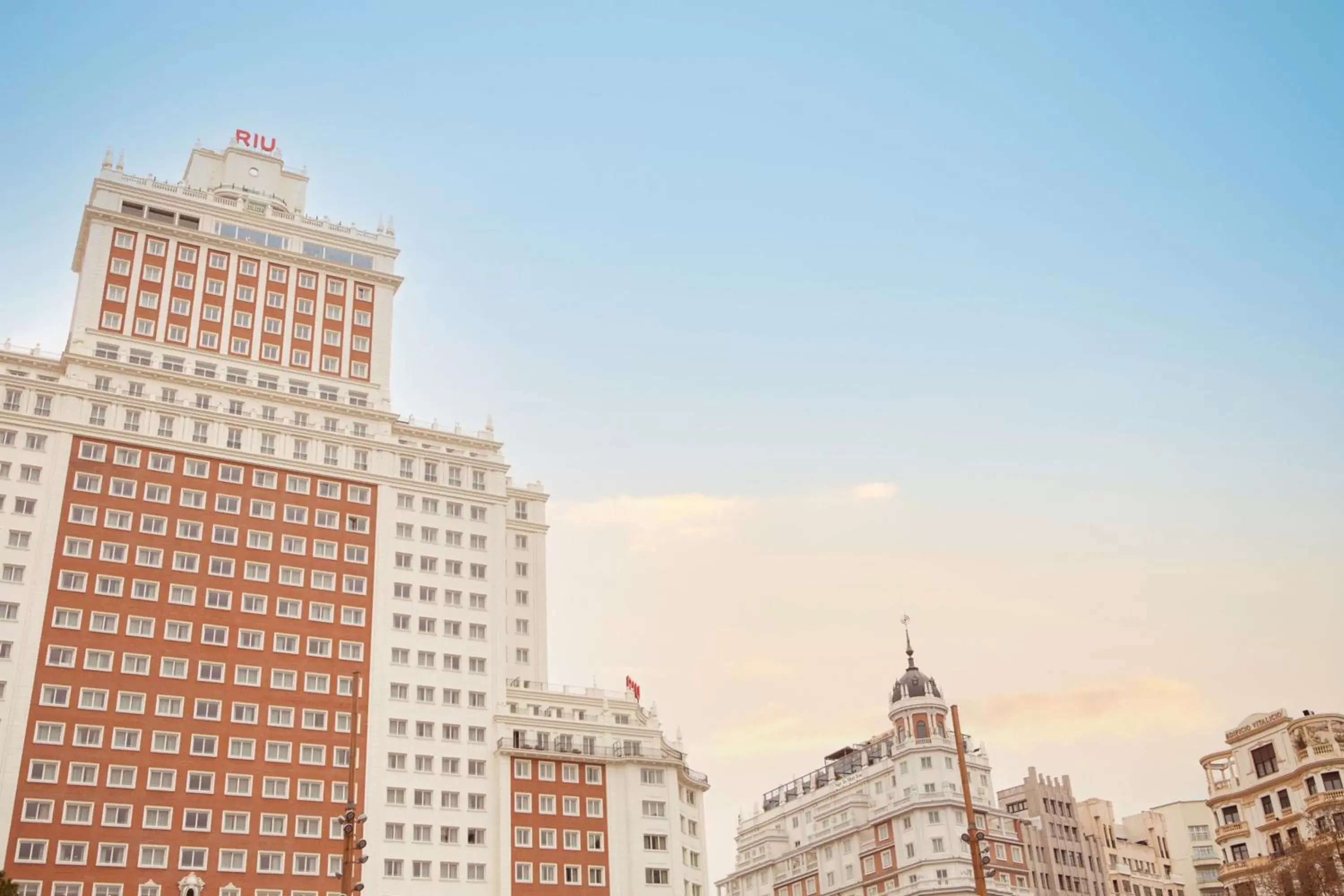 Property building in Riu Plaza España Property building in Riu Plaza España