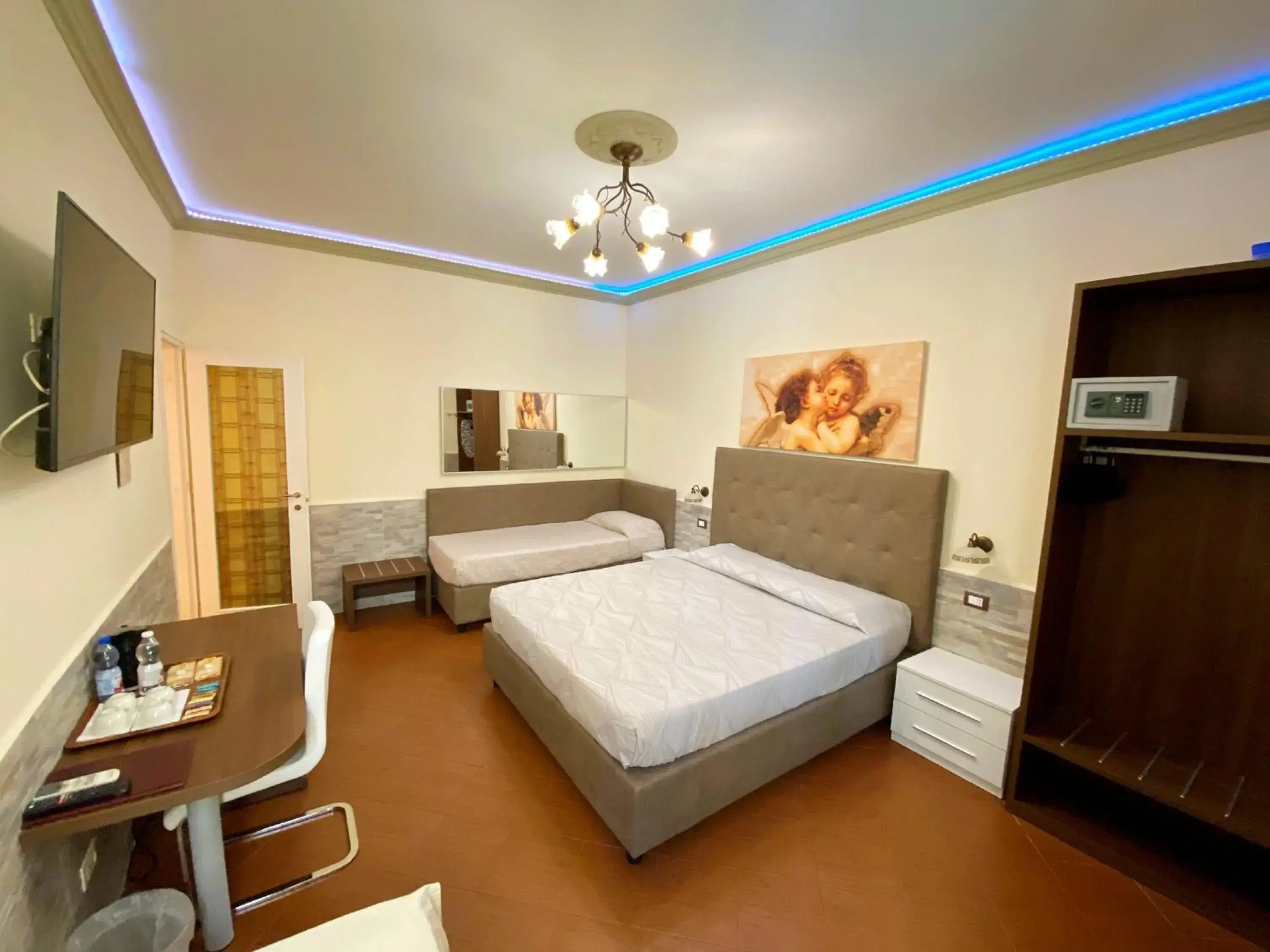 Photo of the whole room, Bed in Hotel Ester Photo of the whole room, Bed in Hotel Ester