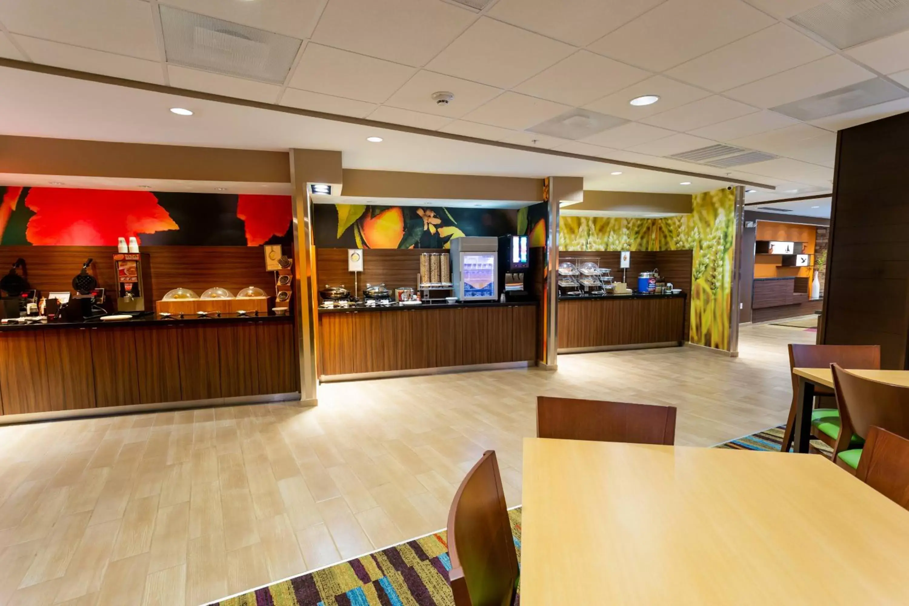 Breakfast in Fairfield Inn & Suites by Marriott Bay City, Texas