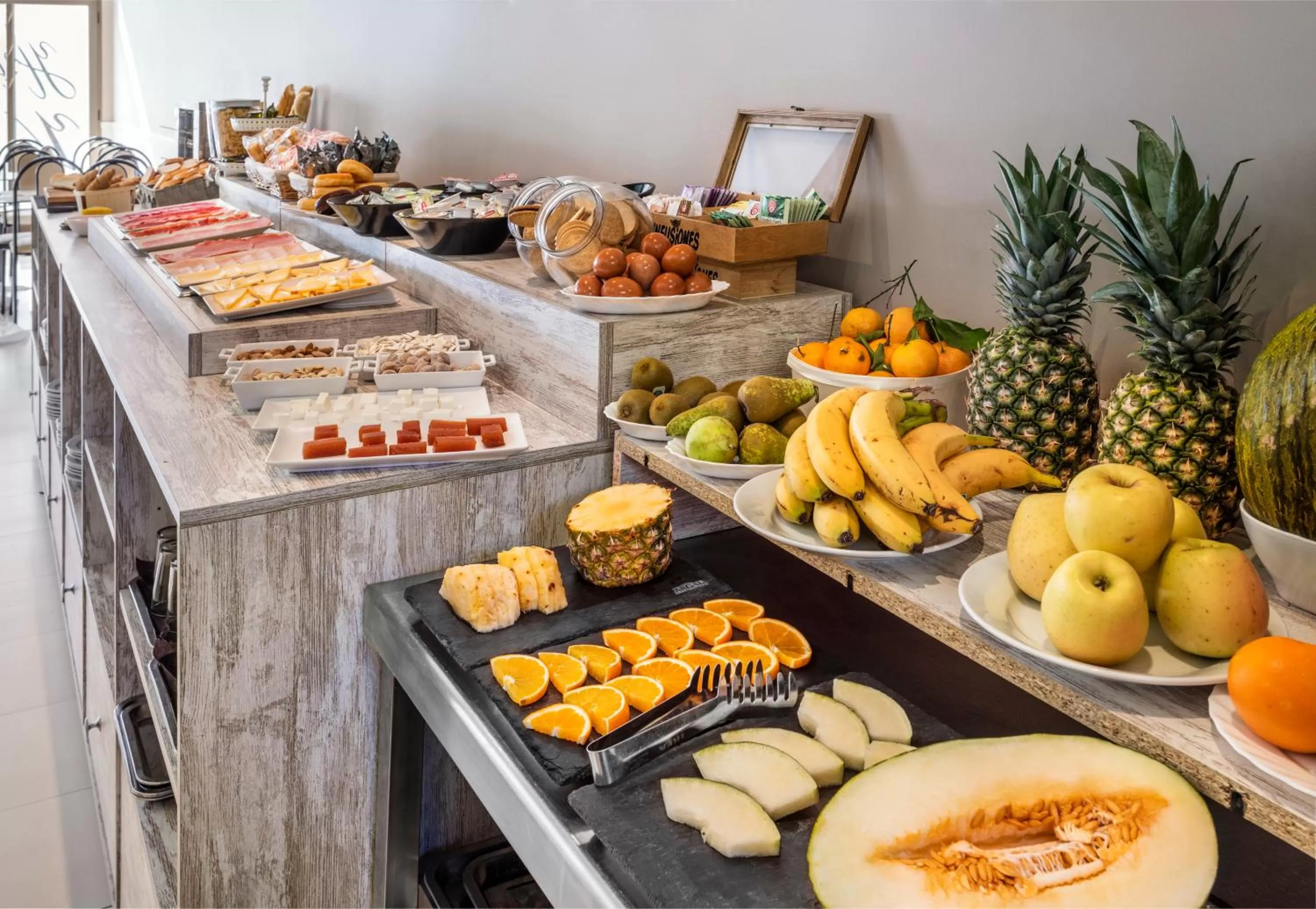 Buffet breakfast in Hotel Victoria Valdemoro