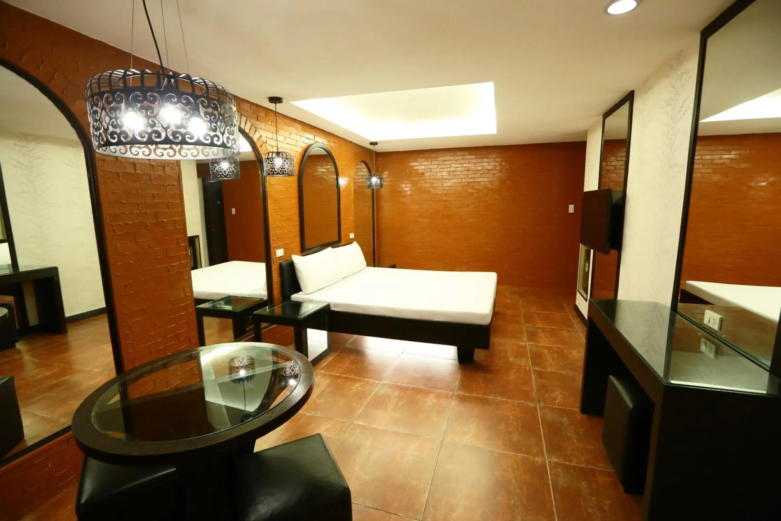 Bedroom, Bathroom in Victoria Court Cuneta Motorist Lodge