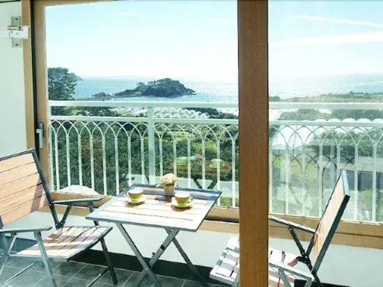 Balcony/Terrace in Marineport Resort