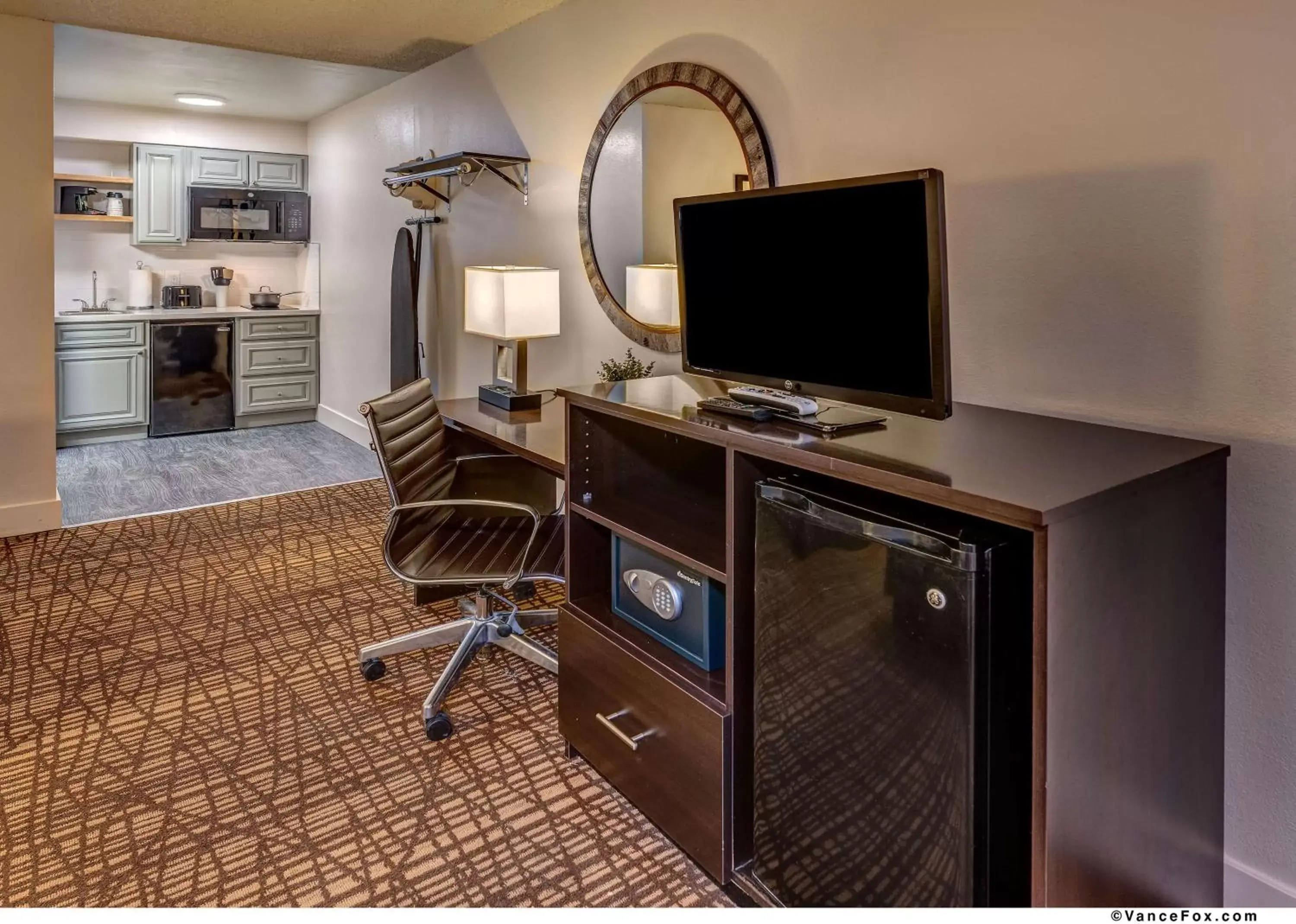 Other, TV/Entertainment Center in SureStay Hotel by Best Western Lovelock
