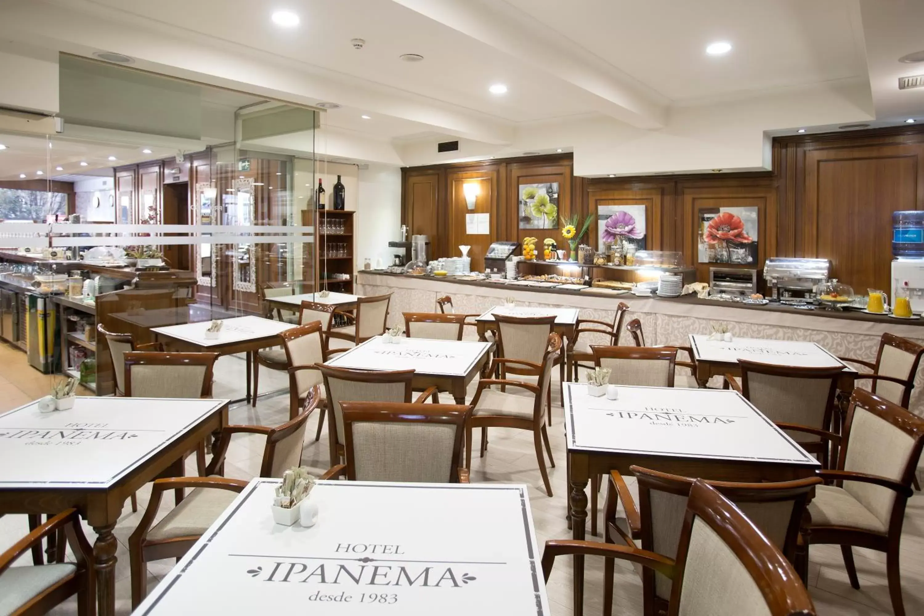 Lounge or bar, Restaurant/Places to Eat in Oca Ipanema Hotel