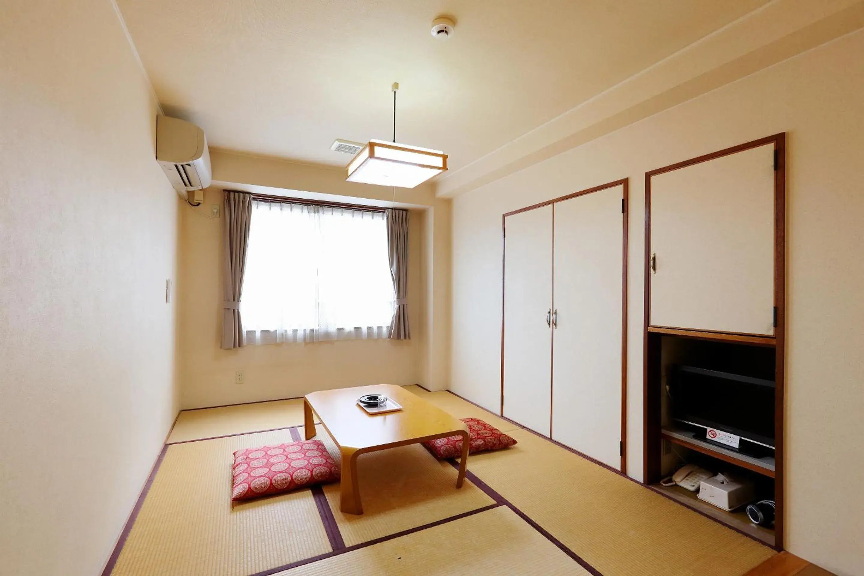 Bedroom, Bed in Tabist Rays Hotel Yakata