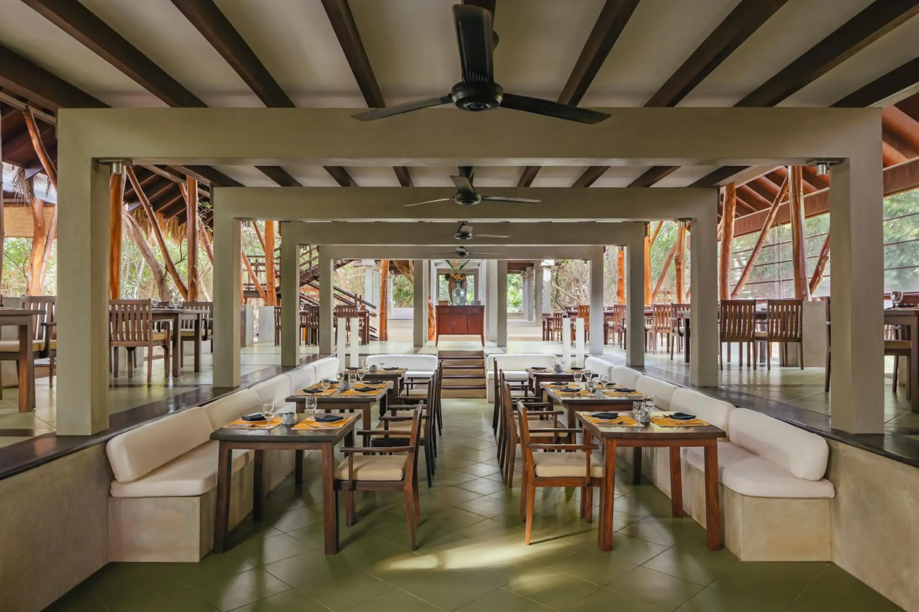 Restaurant/places to eat in Uga Jungle Beach - Trincomalee Restaurant/places to eat in Uga Jungle Beach - Trincomalee