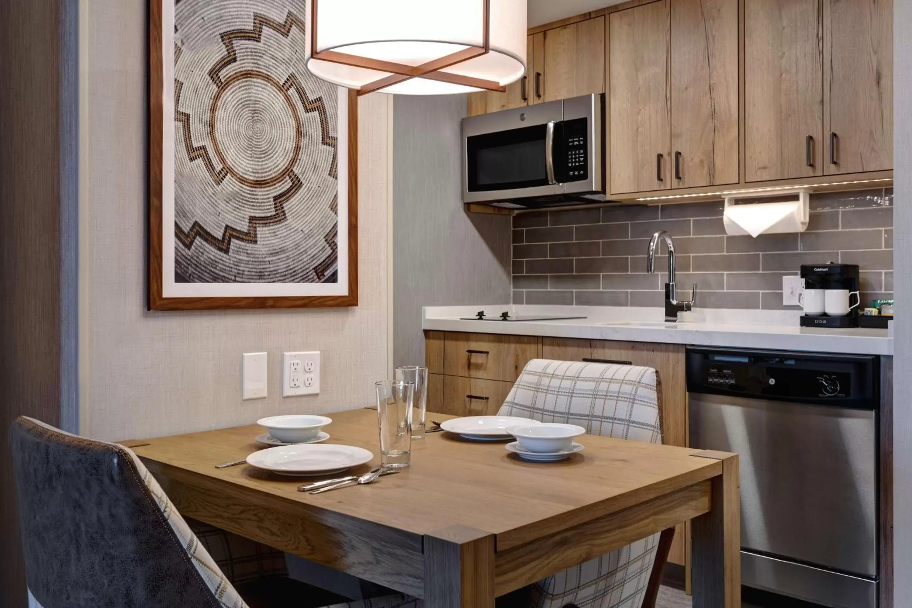 Kitchen or kitchenette, Kitchen/Kitchenette in Homewood Suites By Hilton Eagle Boise, Id