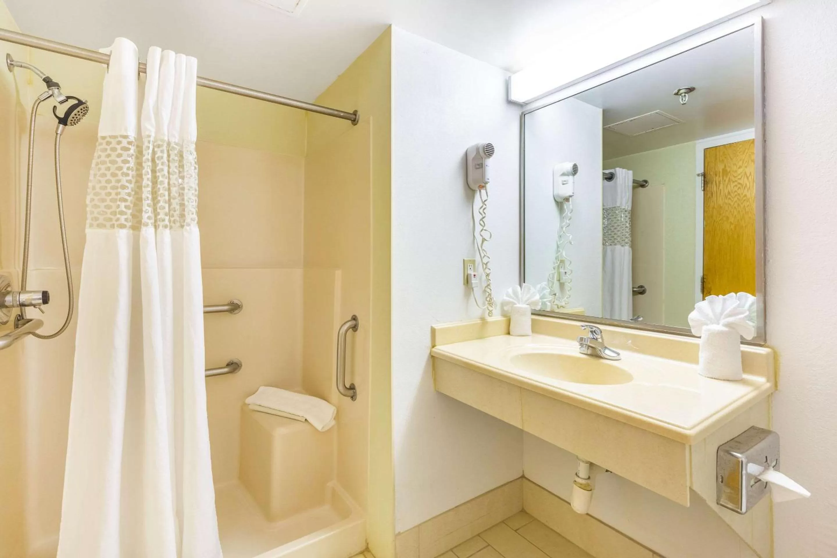 Bathroom in Seaview Hotel