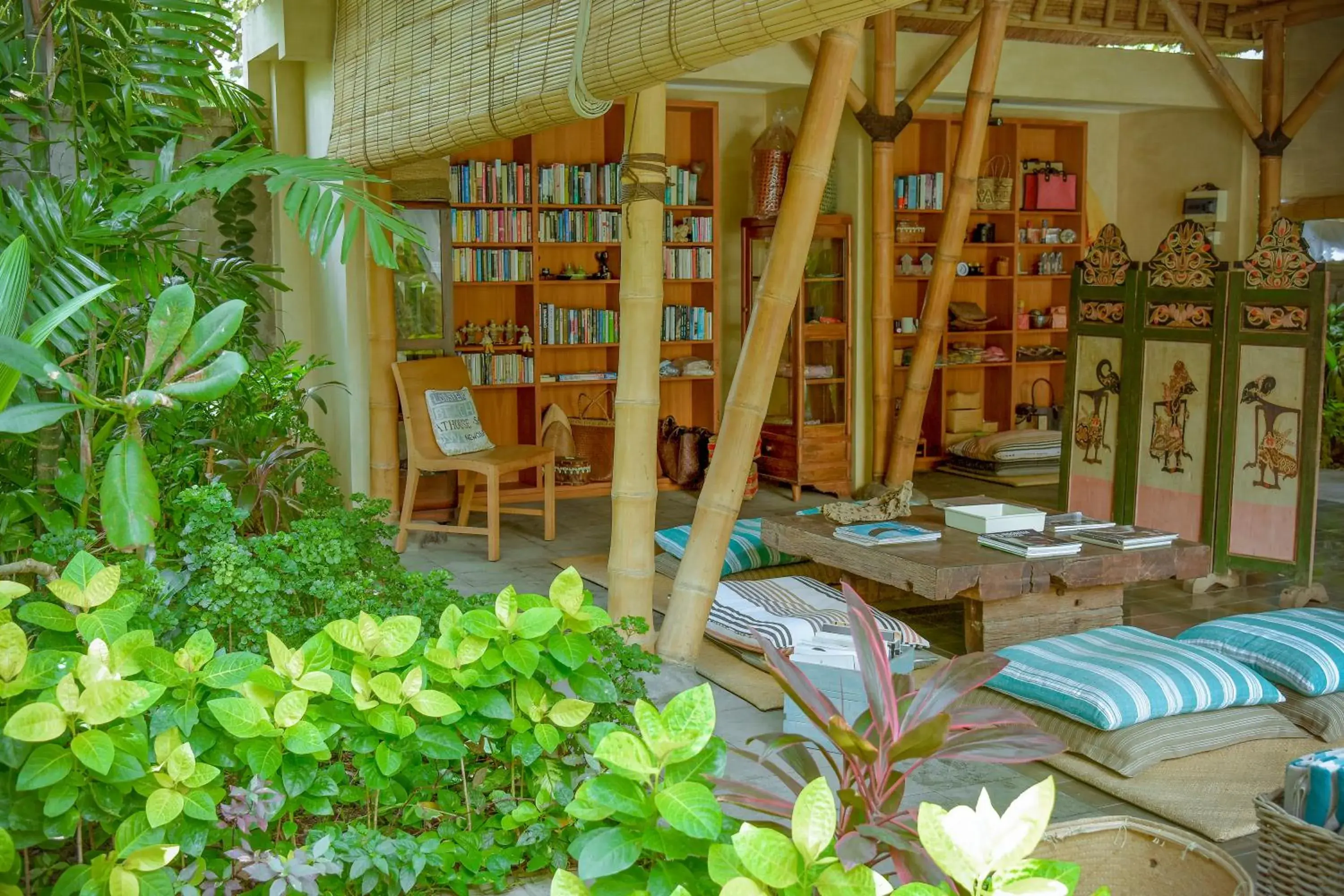 Library in The Open House