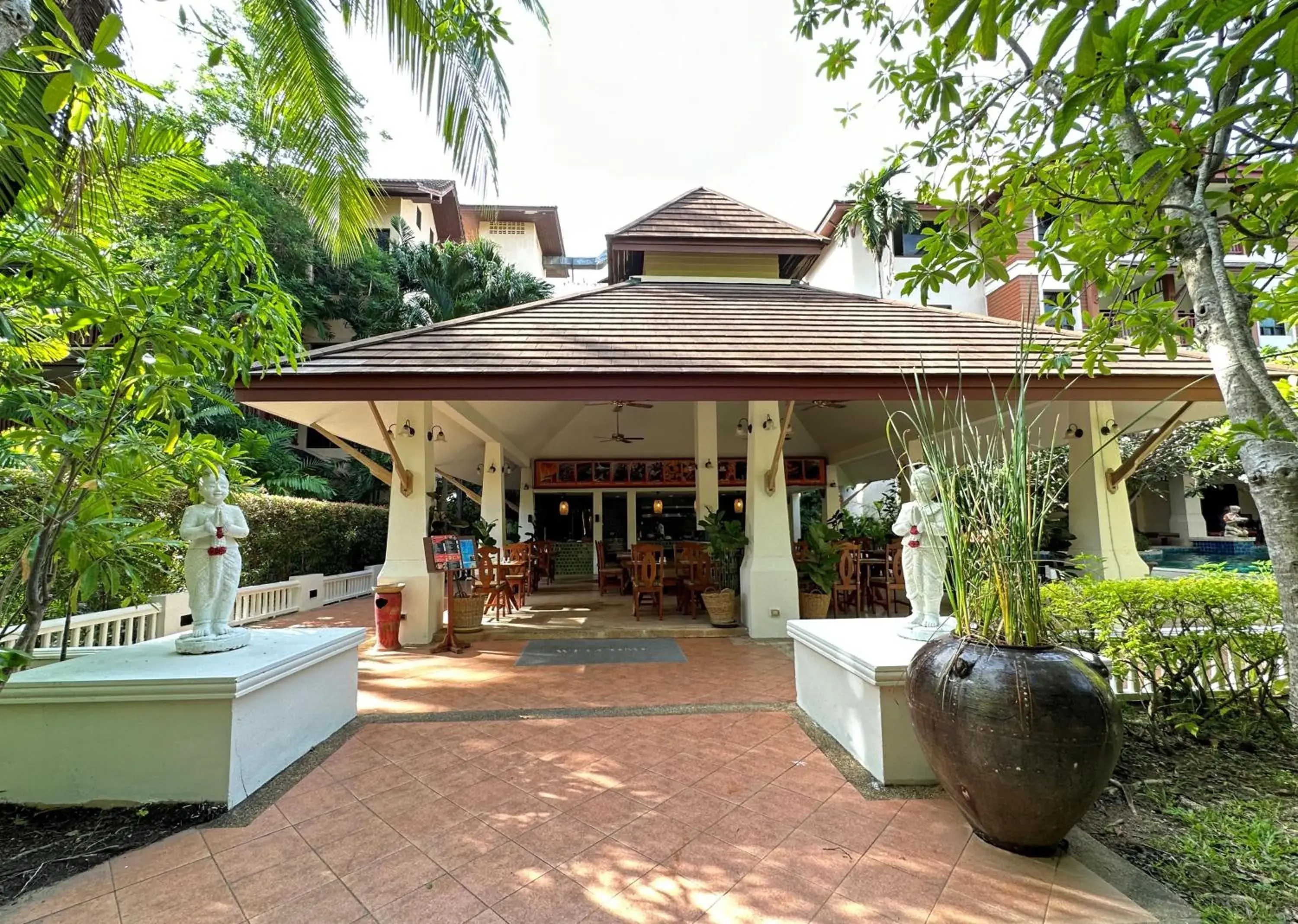 Restaurant/places to eat in Kata Palm Resort - SHA Plus Restaurant/places to eat in Kata Palm Resort - SHA Plus