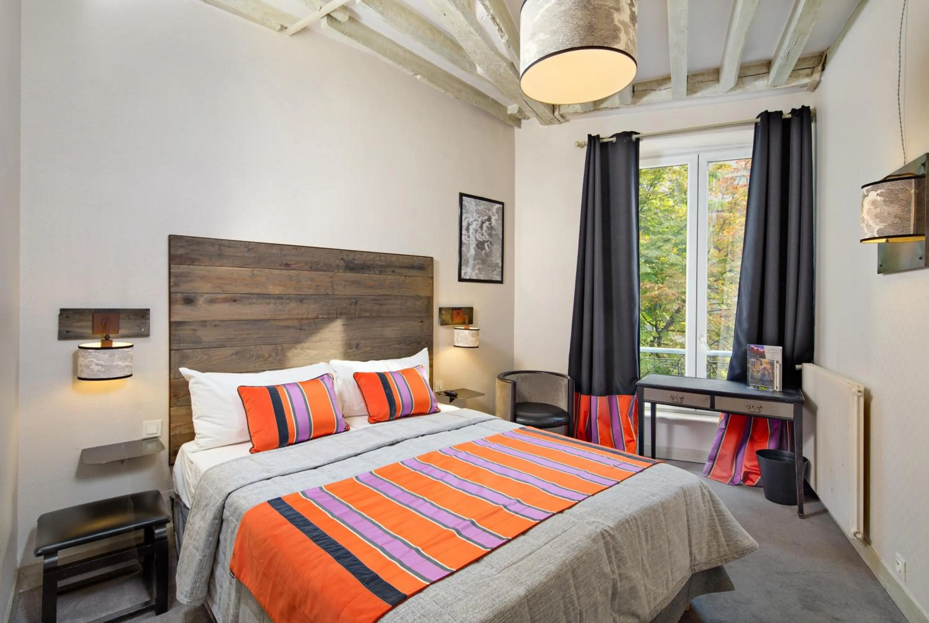 Bed in Hôtel Claret Bercy