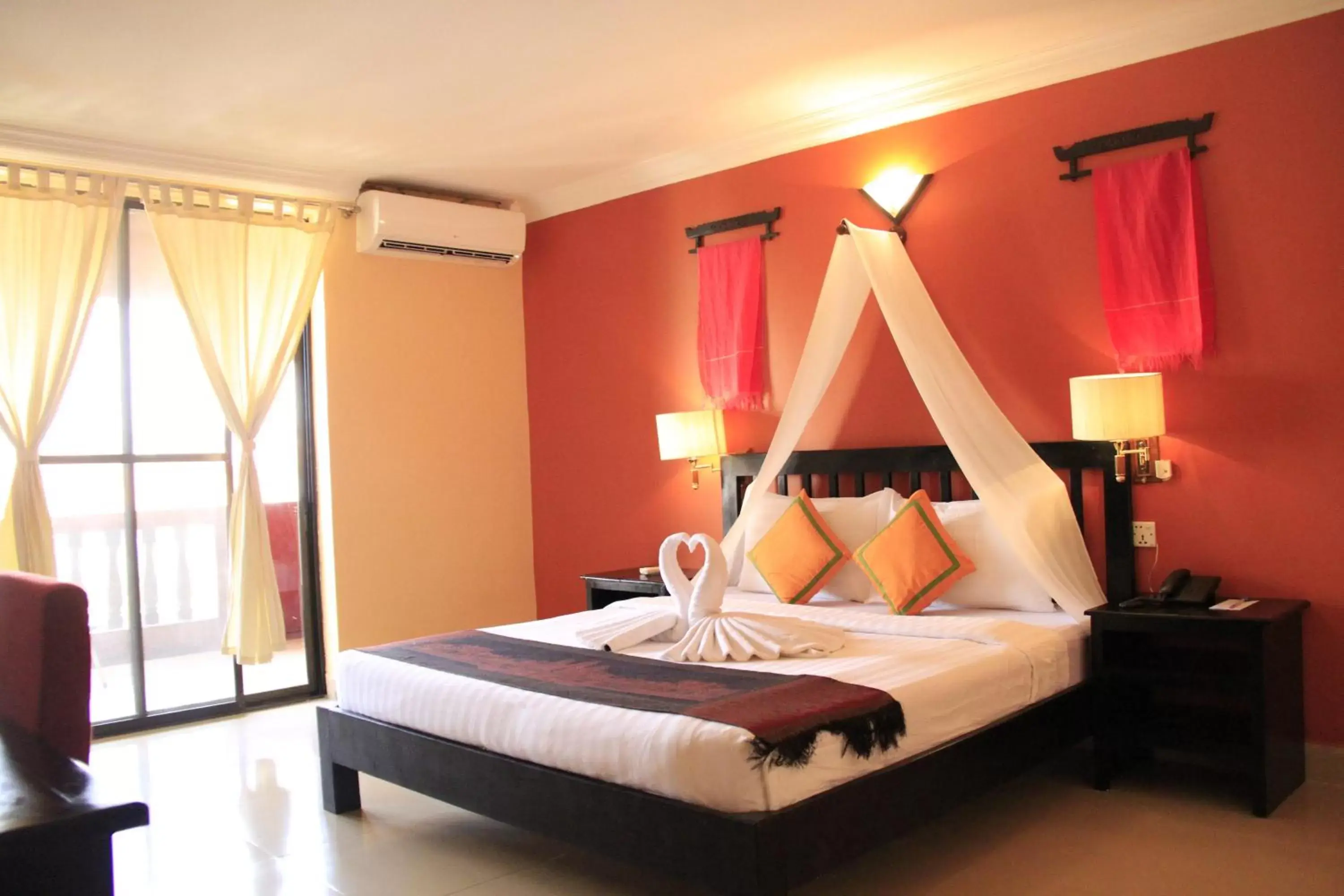 Superior Double Room with Balcony in Mekong Angkor Palace Inn