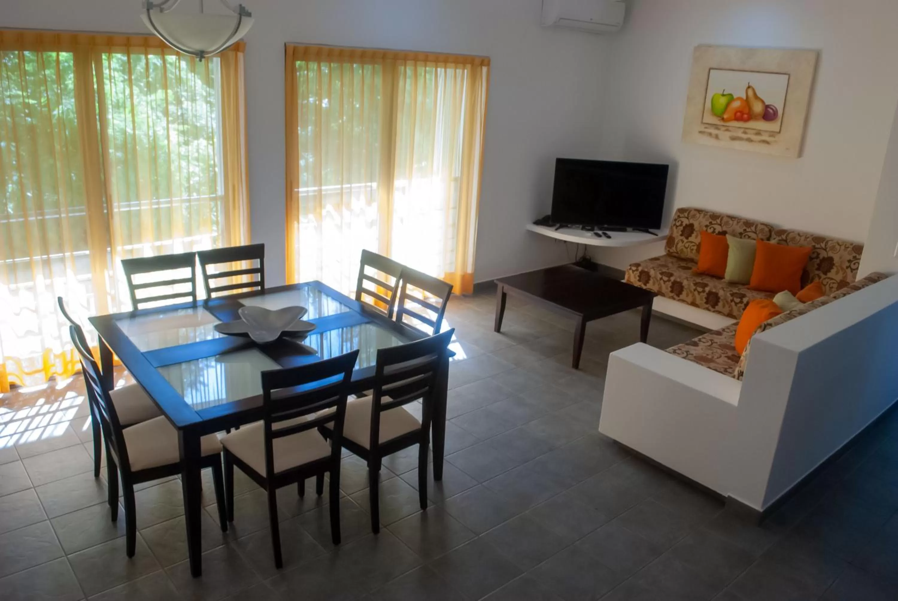 Living room, Seating Area in Dangelos Hotel on Fifth Avenue