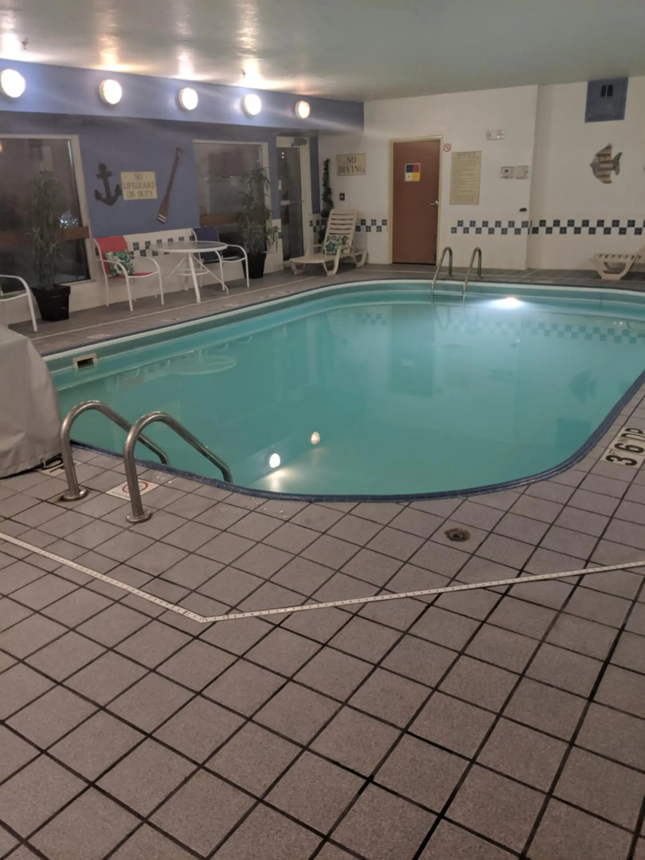 Swimming Pool in AmericInn by Wyndham Davenport