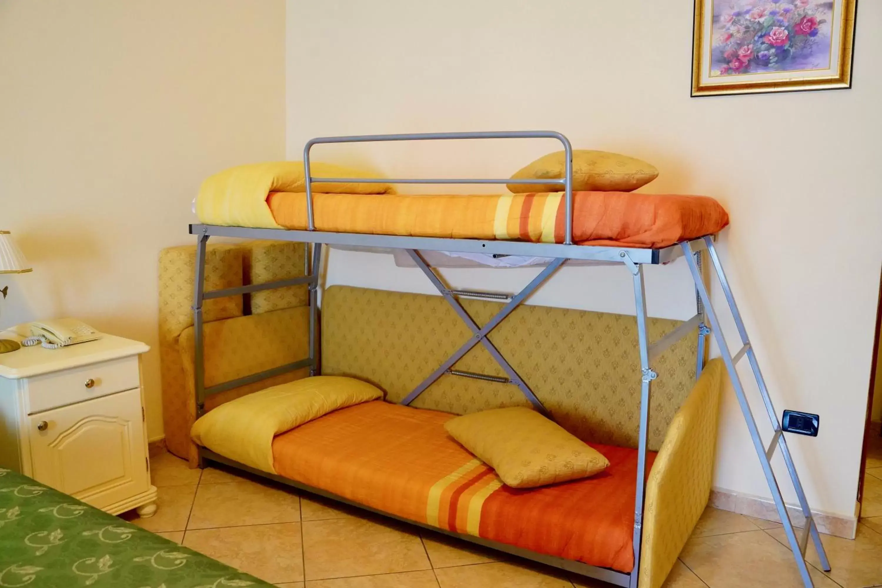 Bunk Bed in Hotel Roscianum Welness SPA