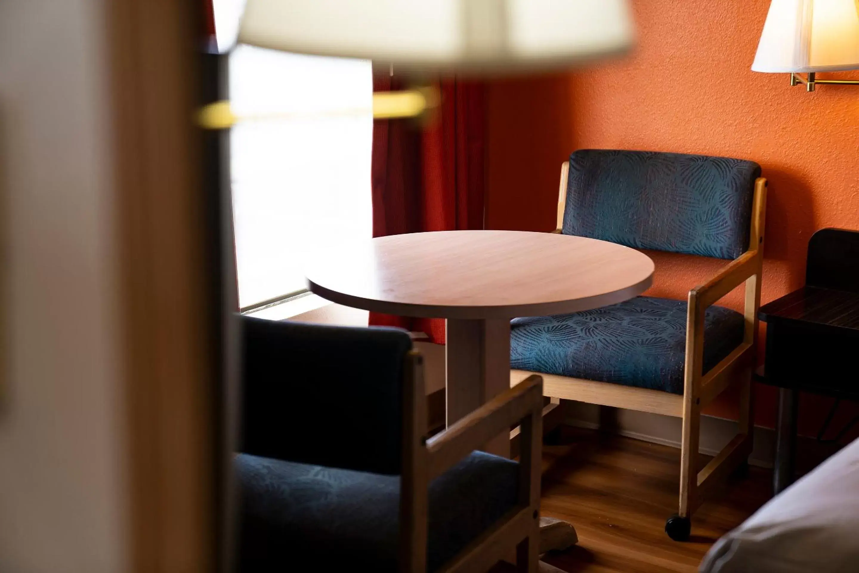 Bedroom, Seating Area in OYO Hotel Hermiston OR, Downtown