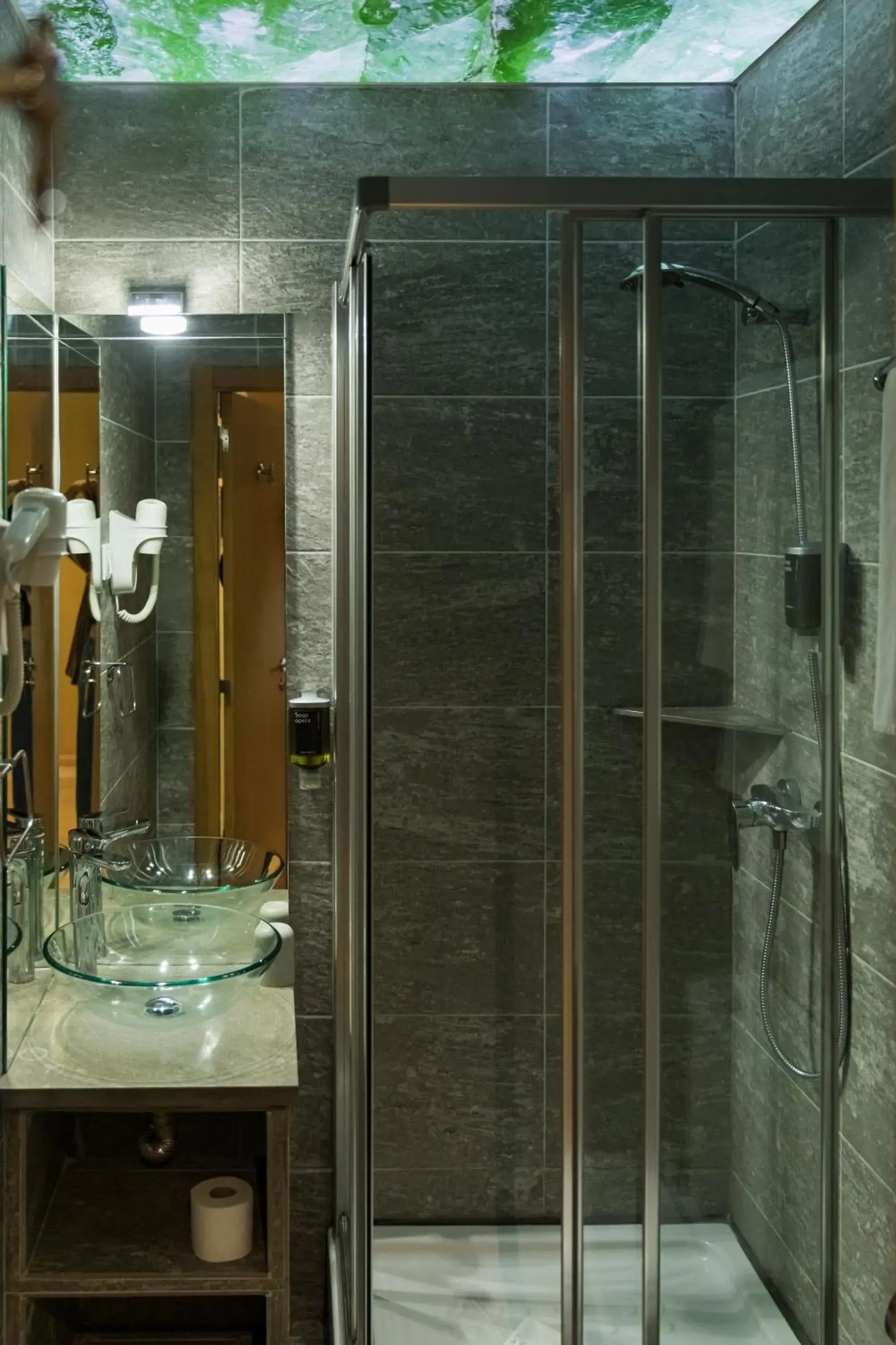 Shower, Bathroom in Lisbon Art Stay Apartments Baixa