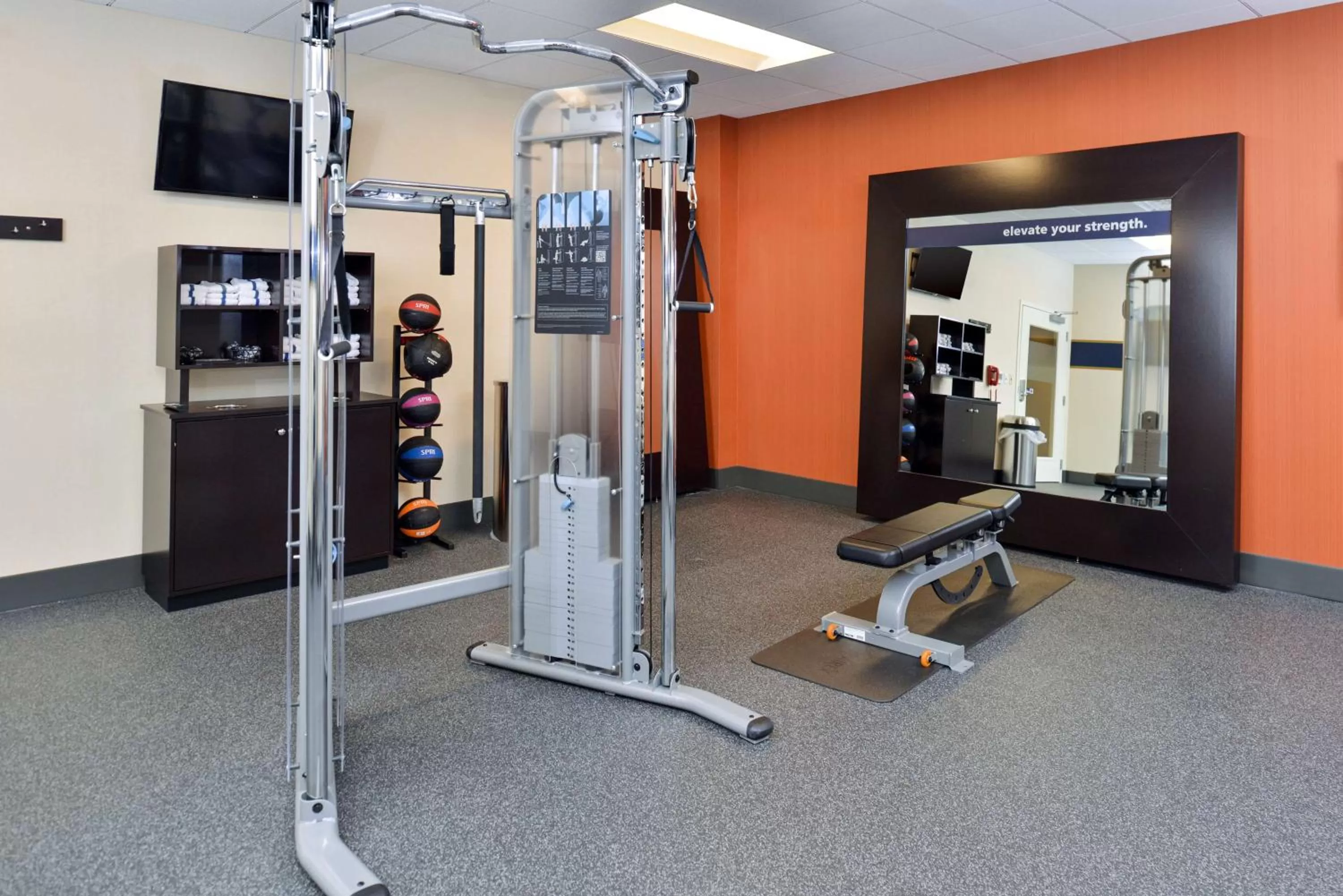 Fitness centre/facilities in Hampton Inn & Suites California University-Pittsburgh