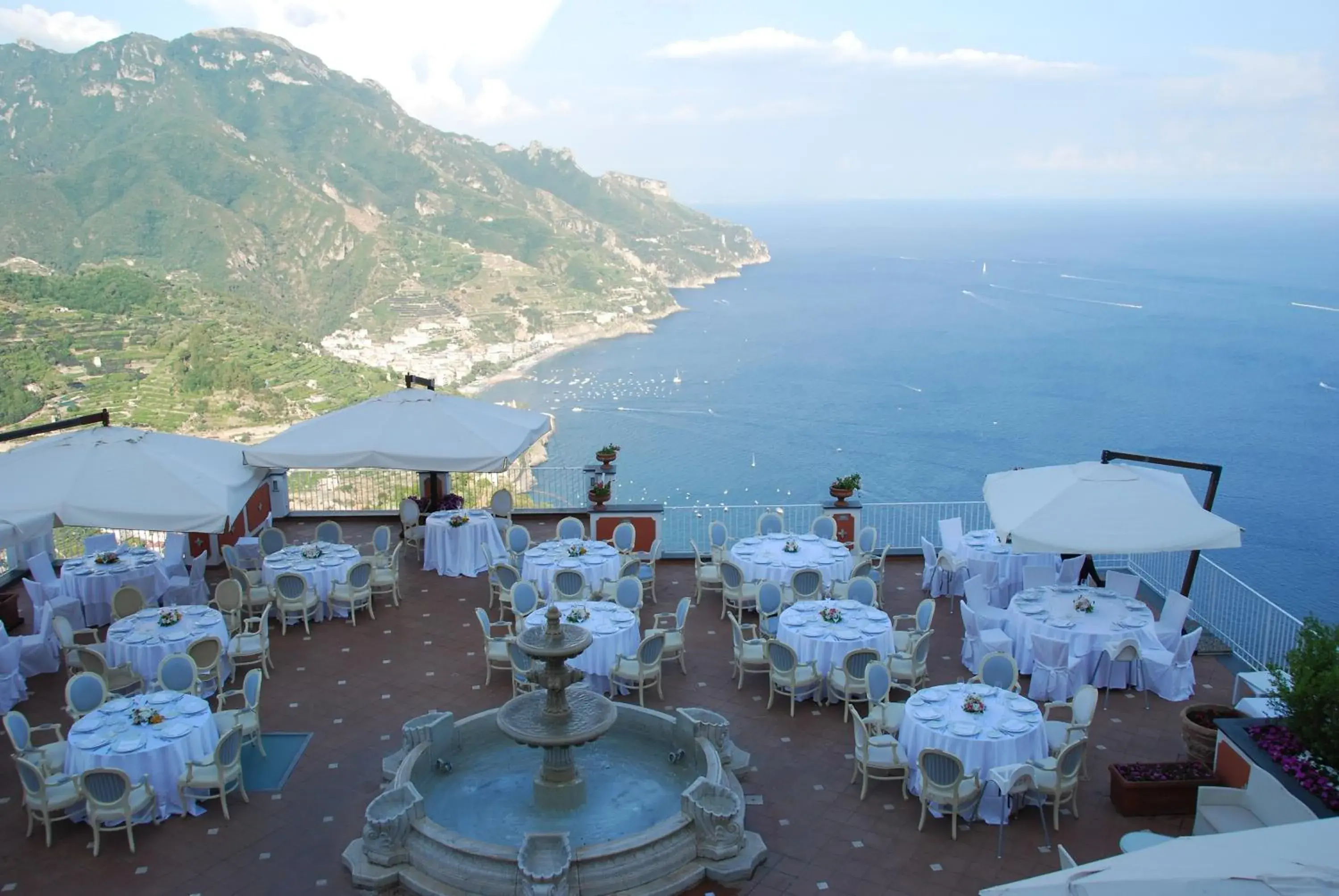 Restaurant/places to eat, Sea View in Hotel Villa Fraulo