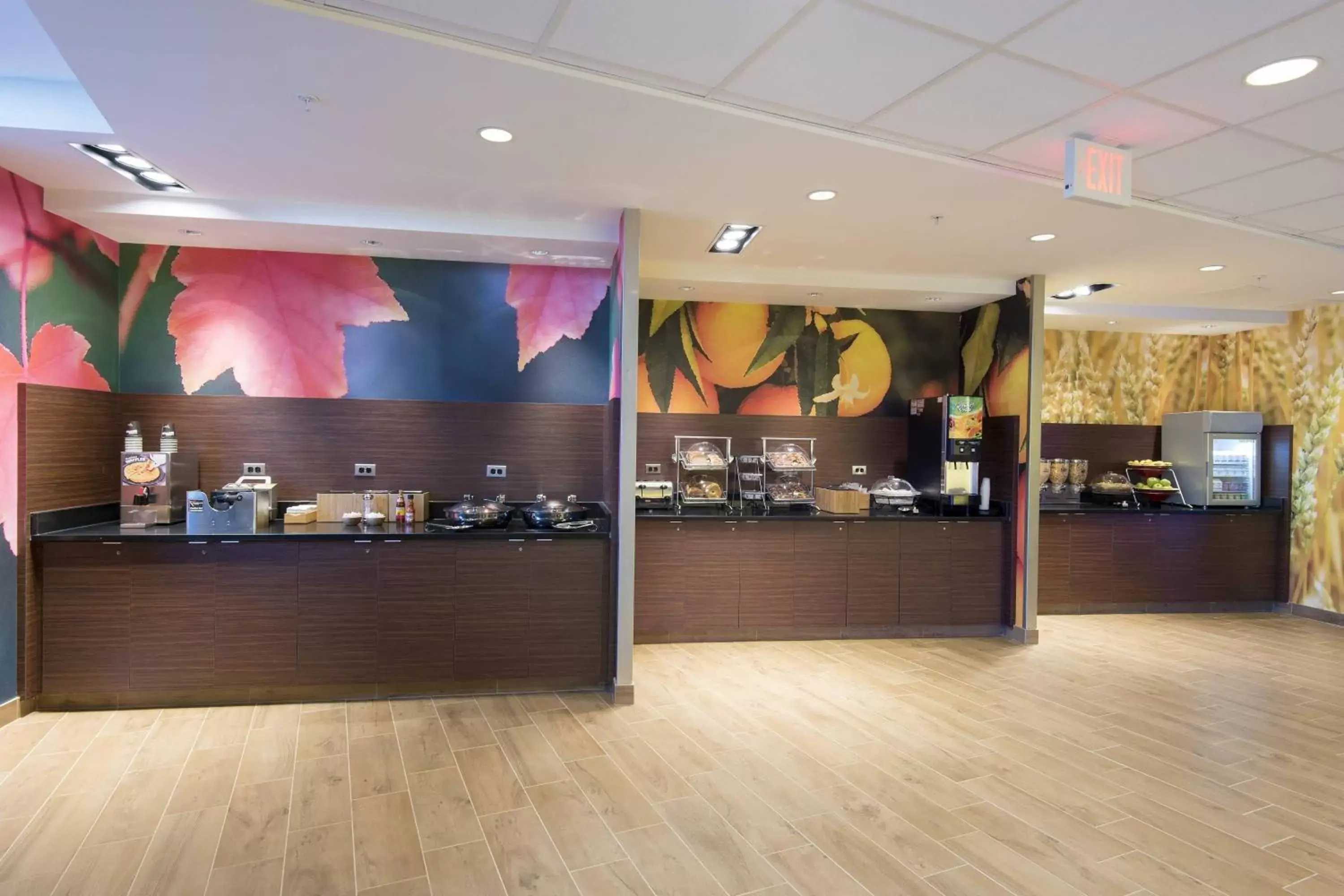 Breakfast, Restaurant/Places to Eat in Fairfield Inn & Suites by Marriott Tampa Westshore/Airport