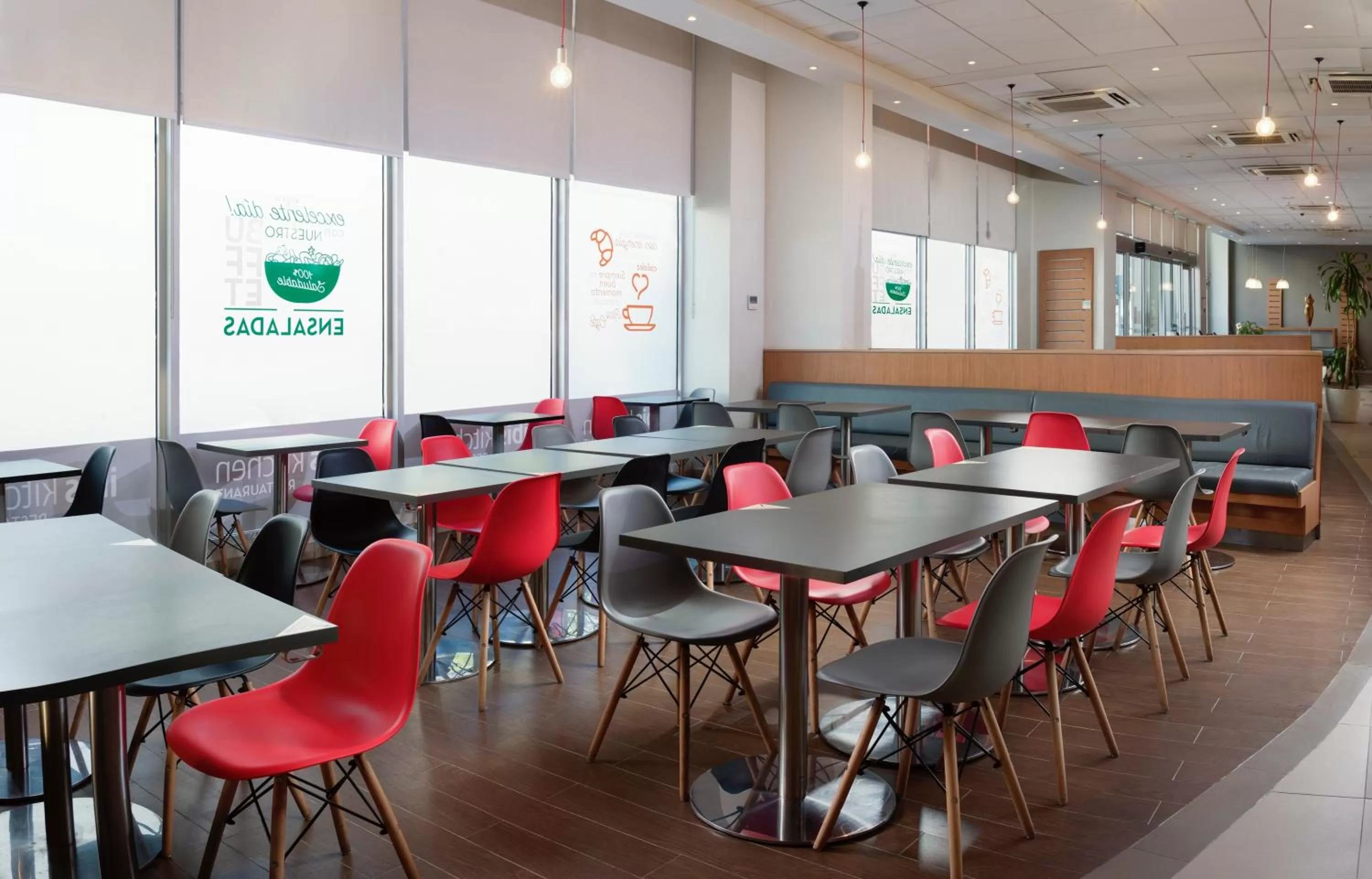 Restaurant/places to eat in ibis Valparaiso