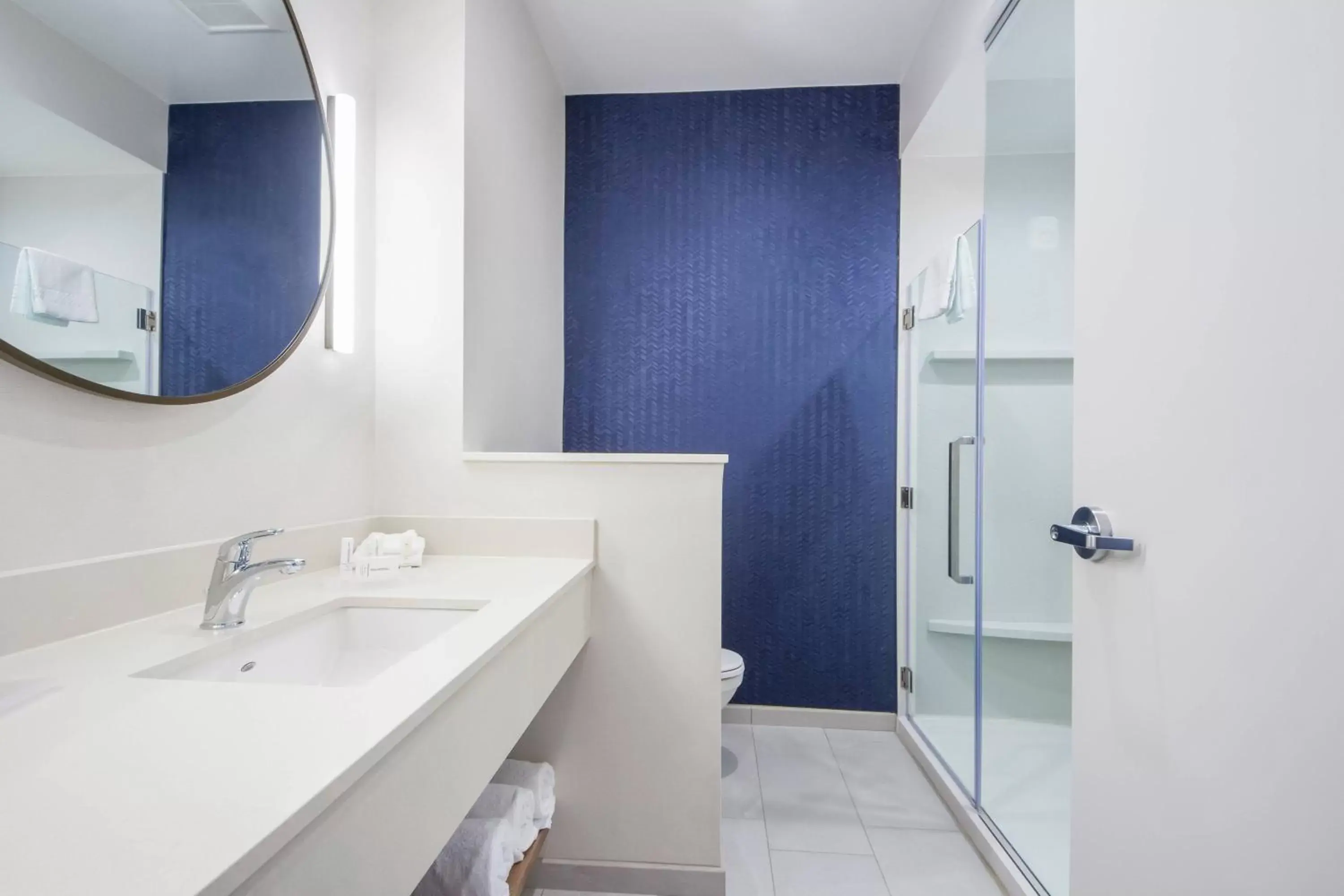 Bathroom in Fairfield Inn & Suites by Marriott Dallas Plano/Frisco