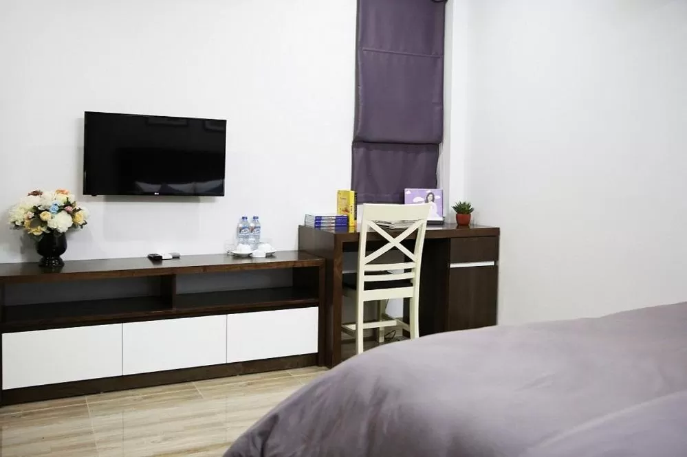 Bed in V House 6 Serviced Apartment