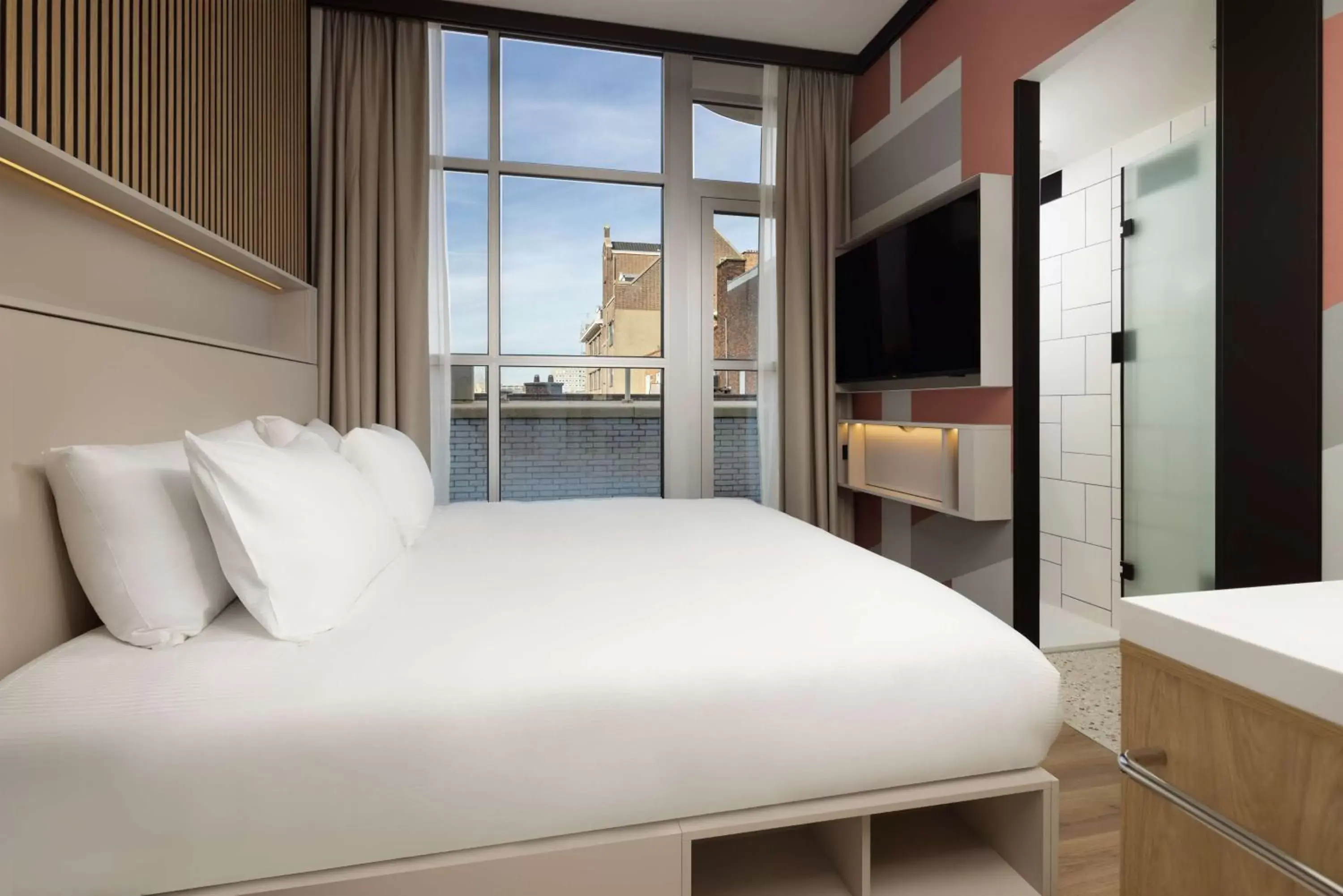 Bed in Motto By Hilton Rotterdam Blaak