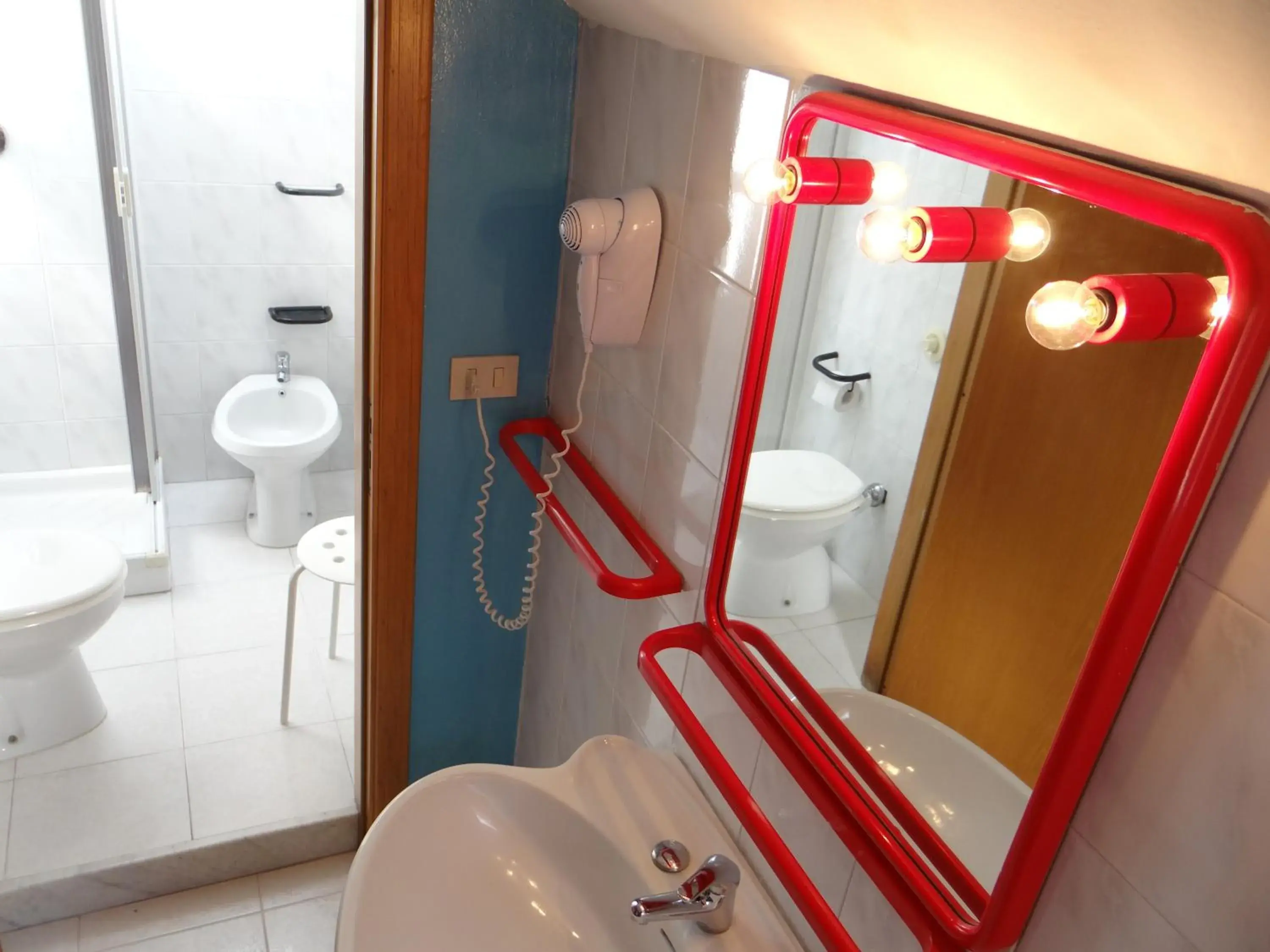 Toilet, Bathroom in Hotel Amendola Fiera