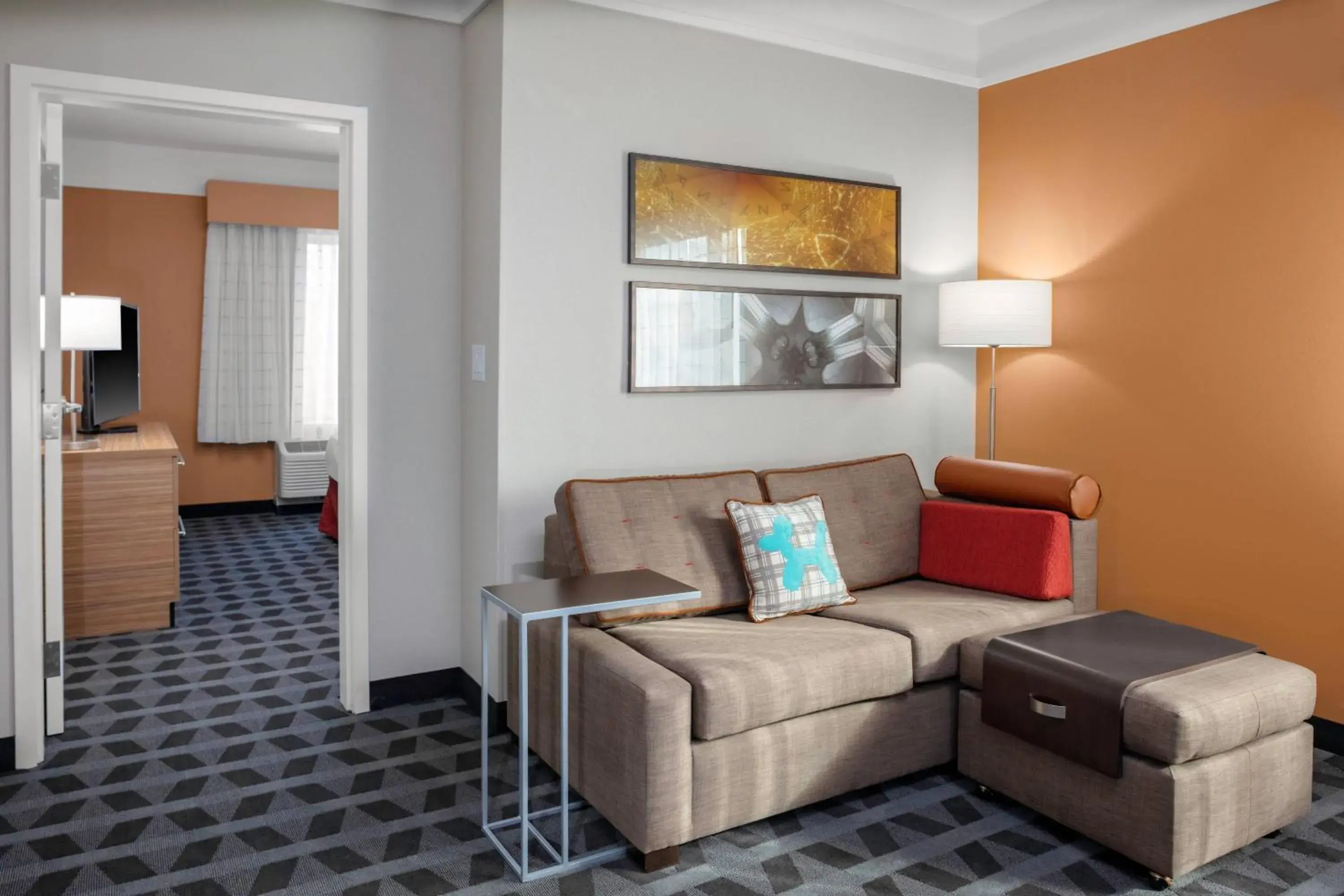 Bedroom, Seating Area in TownePlace Suites by Marriott Gainesville