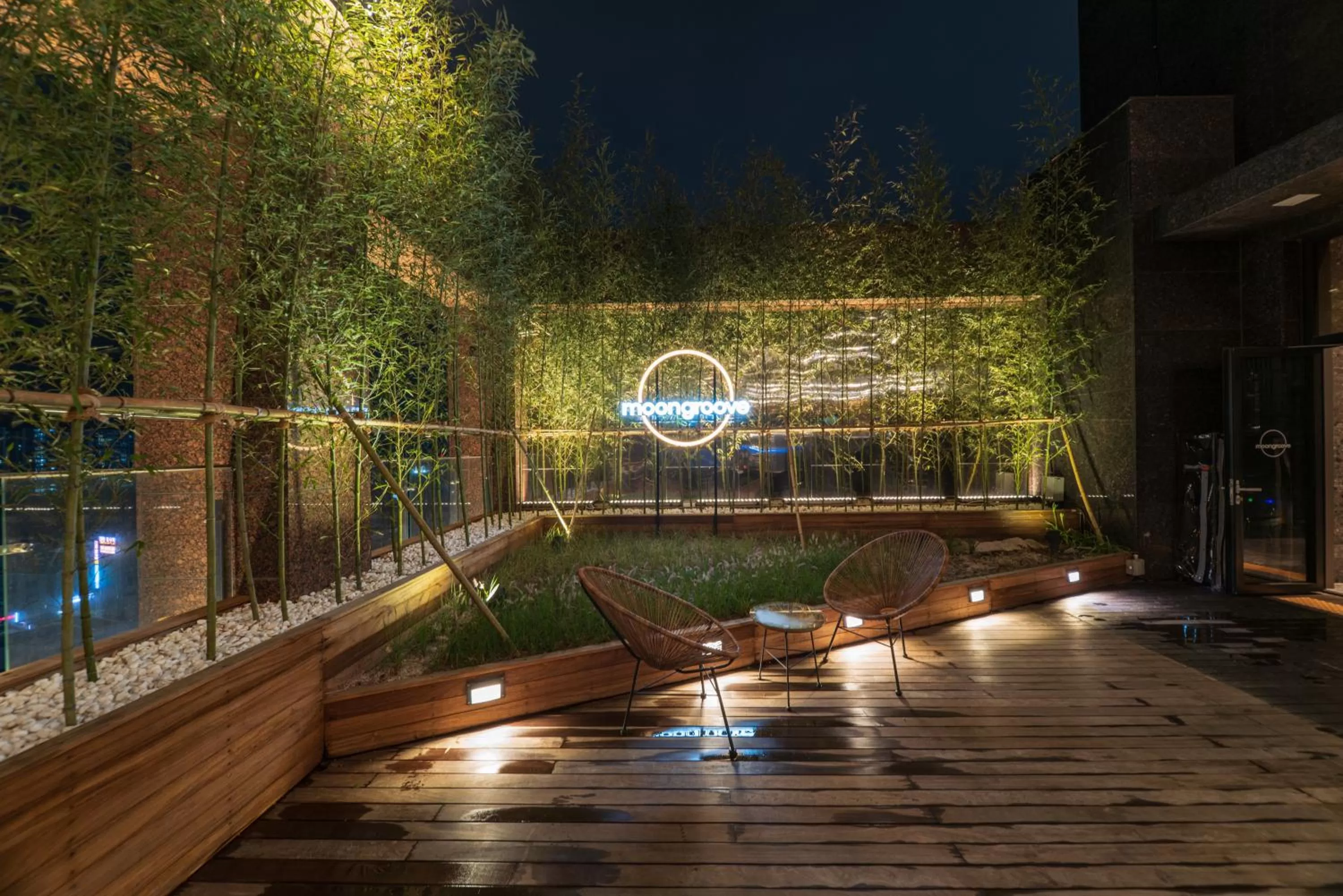 Swimming pool in Park Marine Hotel