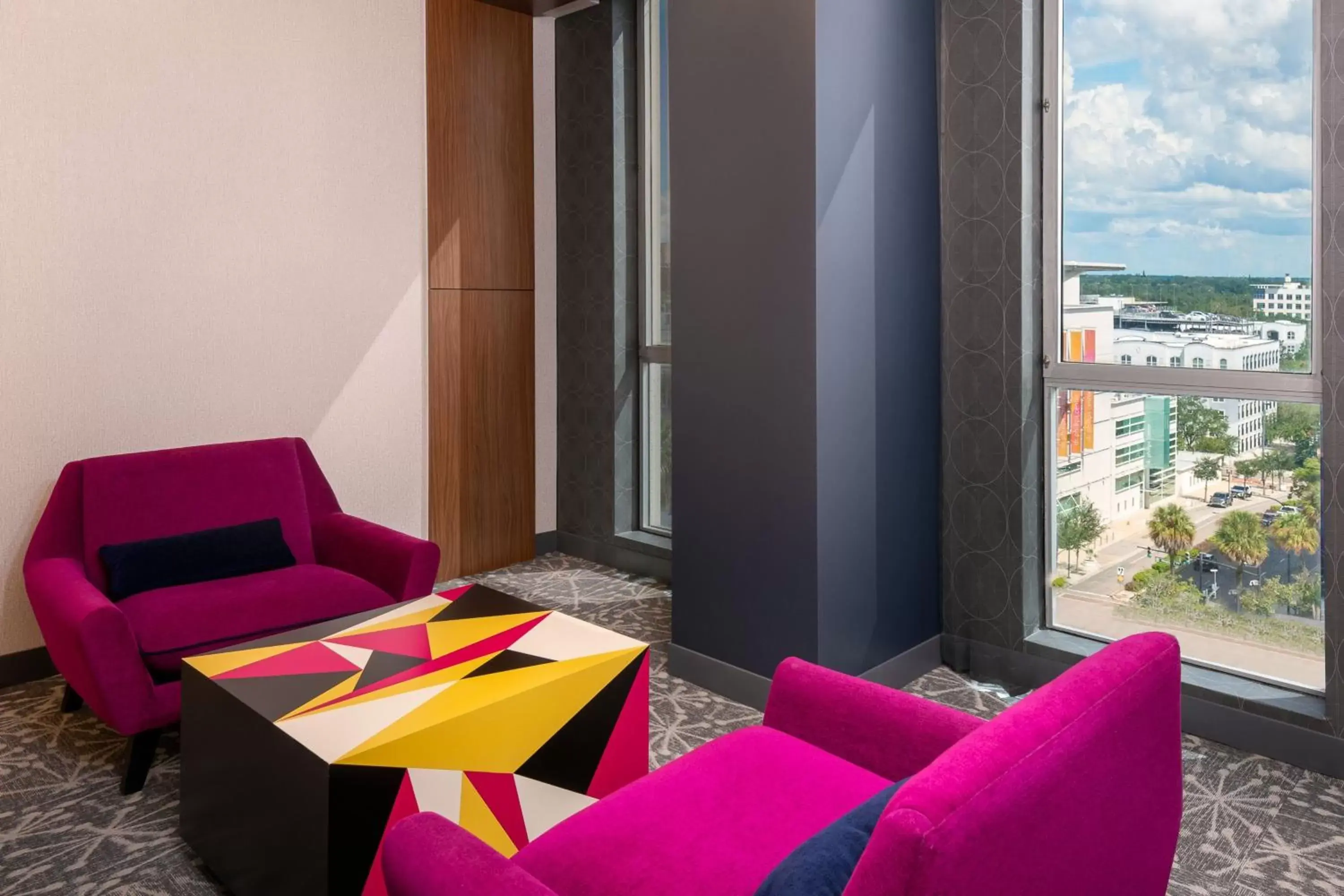 Living room, Seating Area in Aloft Orlando Downtown
