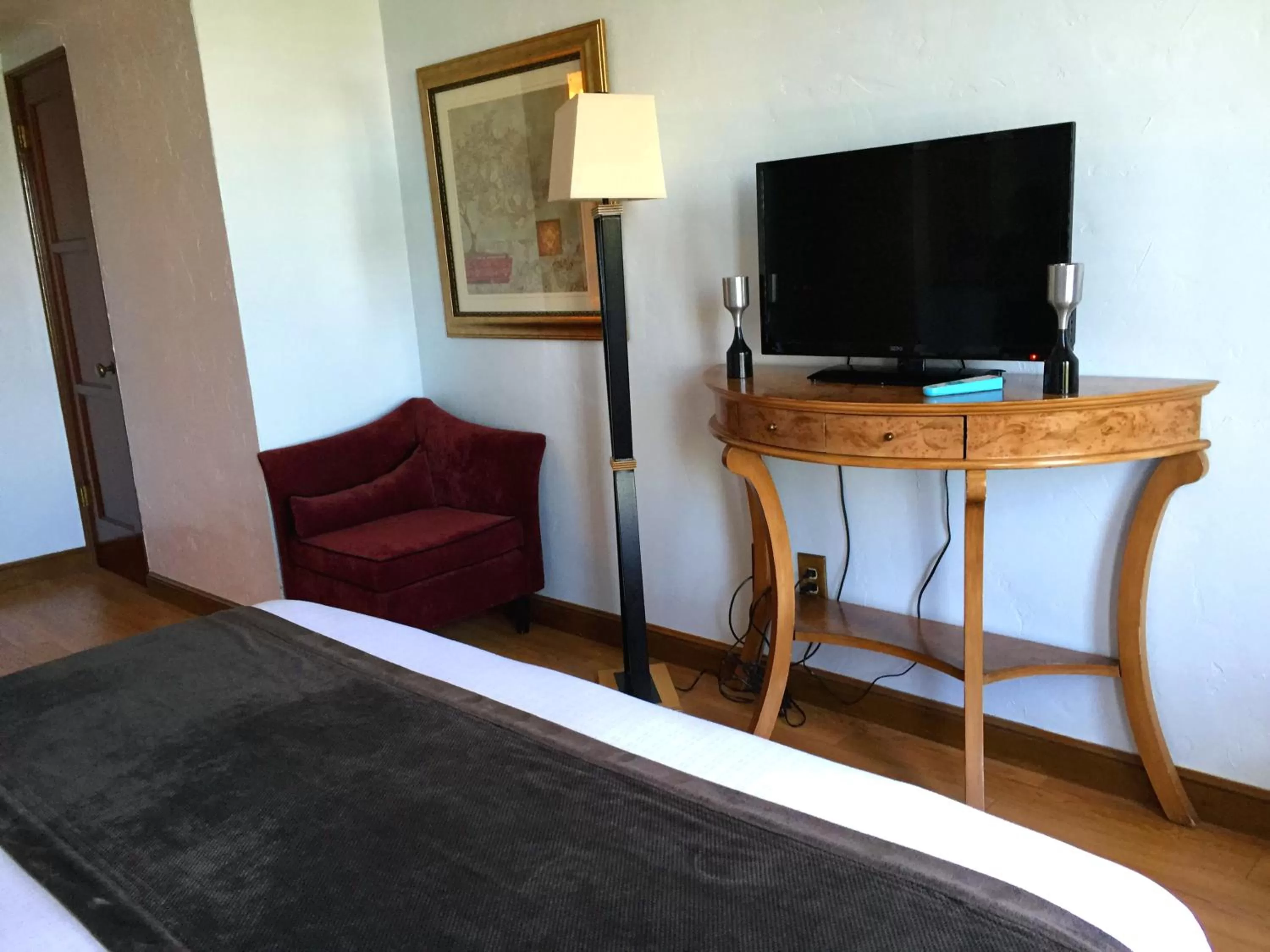 TV and multimedia, Bed in Boulder Dam Hotel