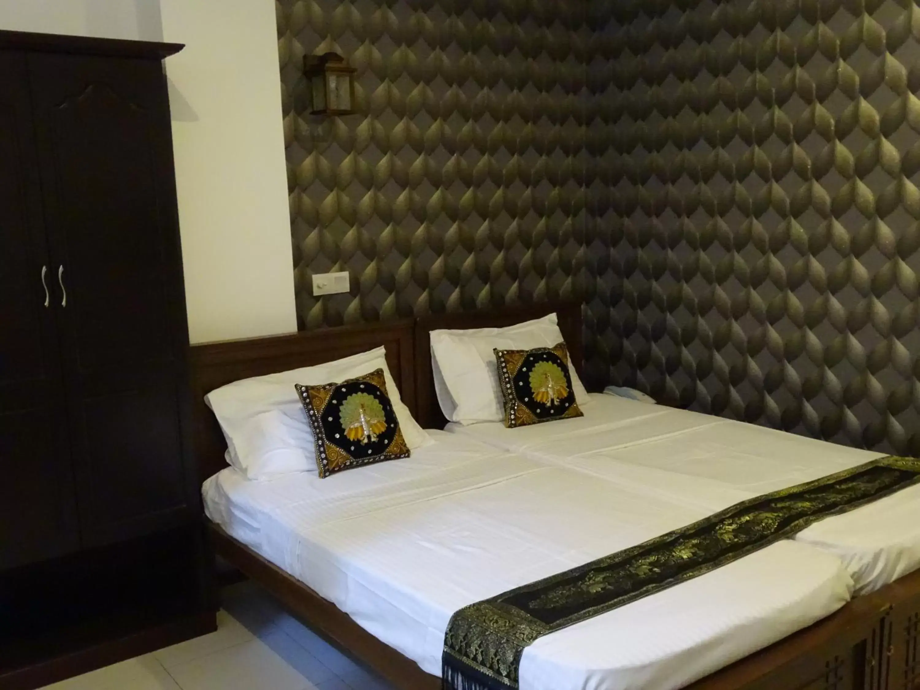 Bed in Kandy Supreme Hotel