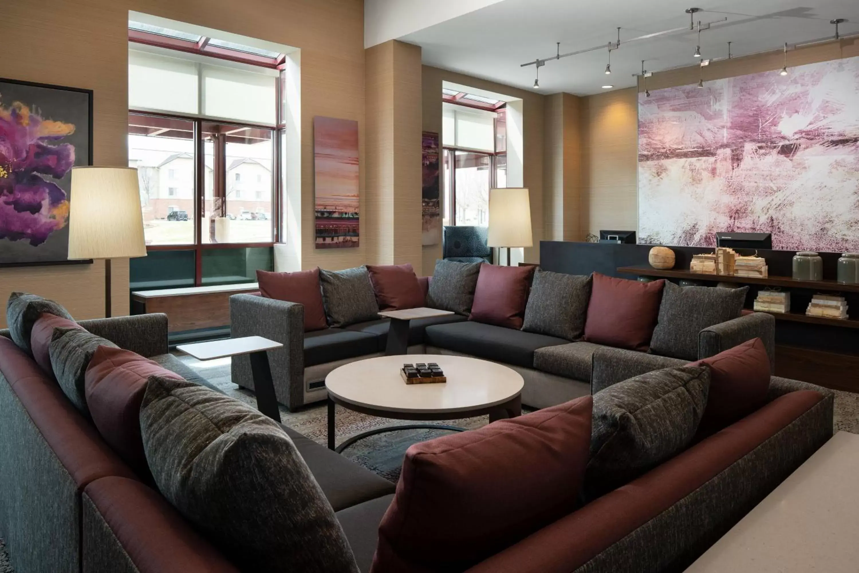 Lobby or reception, Seating Area in Courtyard by Marriott Denver Airport
