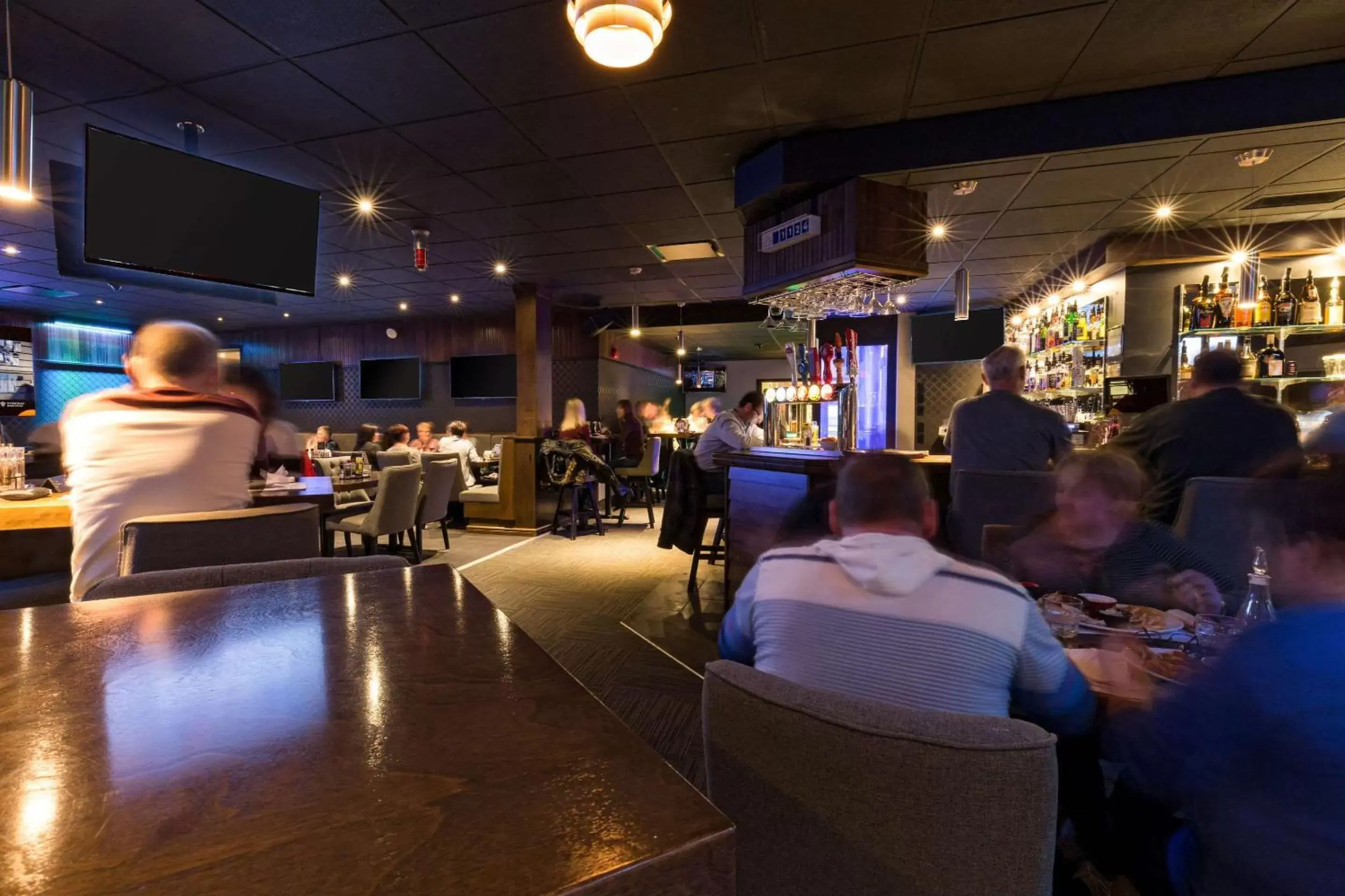 Lounge or bar in Quality Inn & Suites Matane