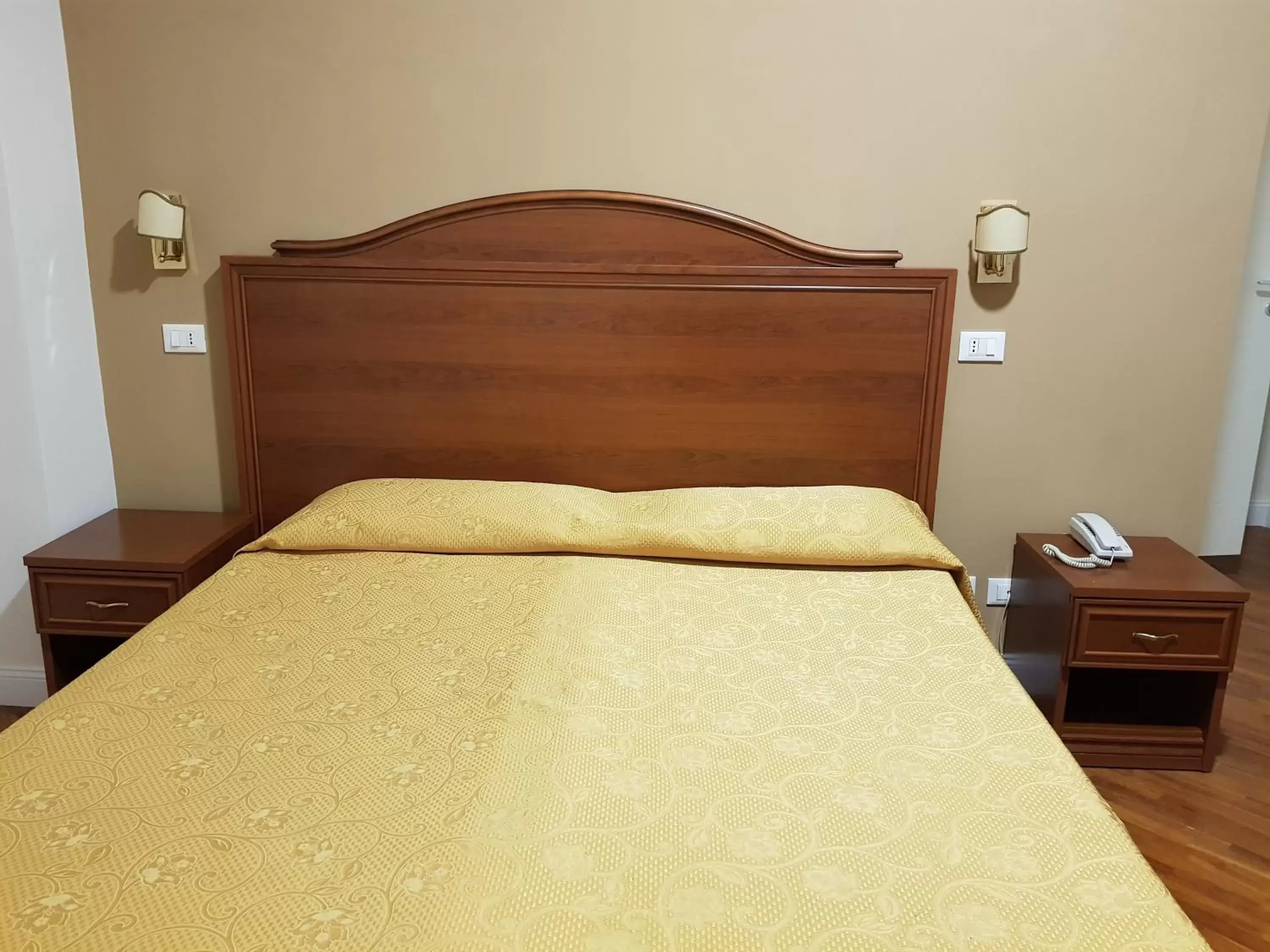 Bed in Hotel Villa Aricia