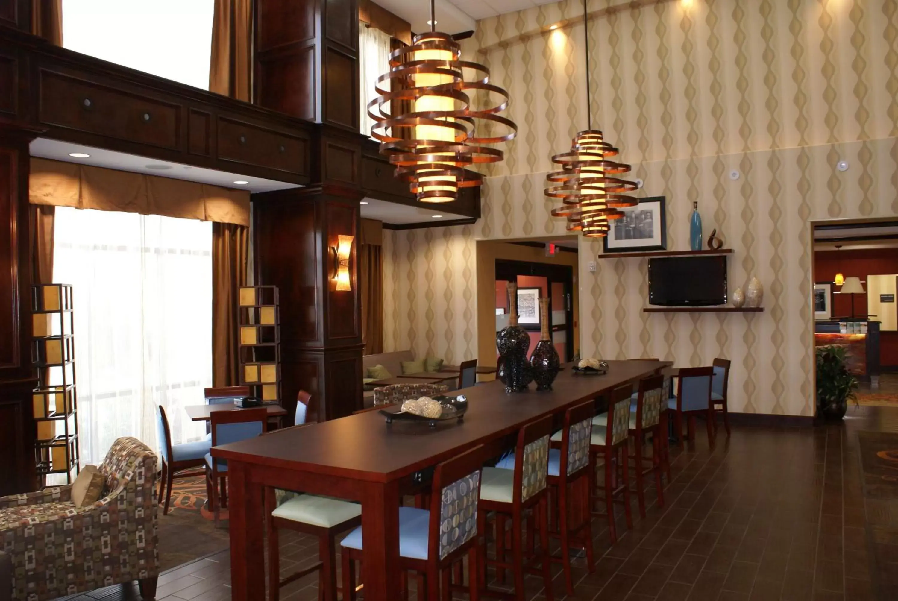 Dining area, Lounge/Bar in Hampton Inn & Suites Brenham