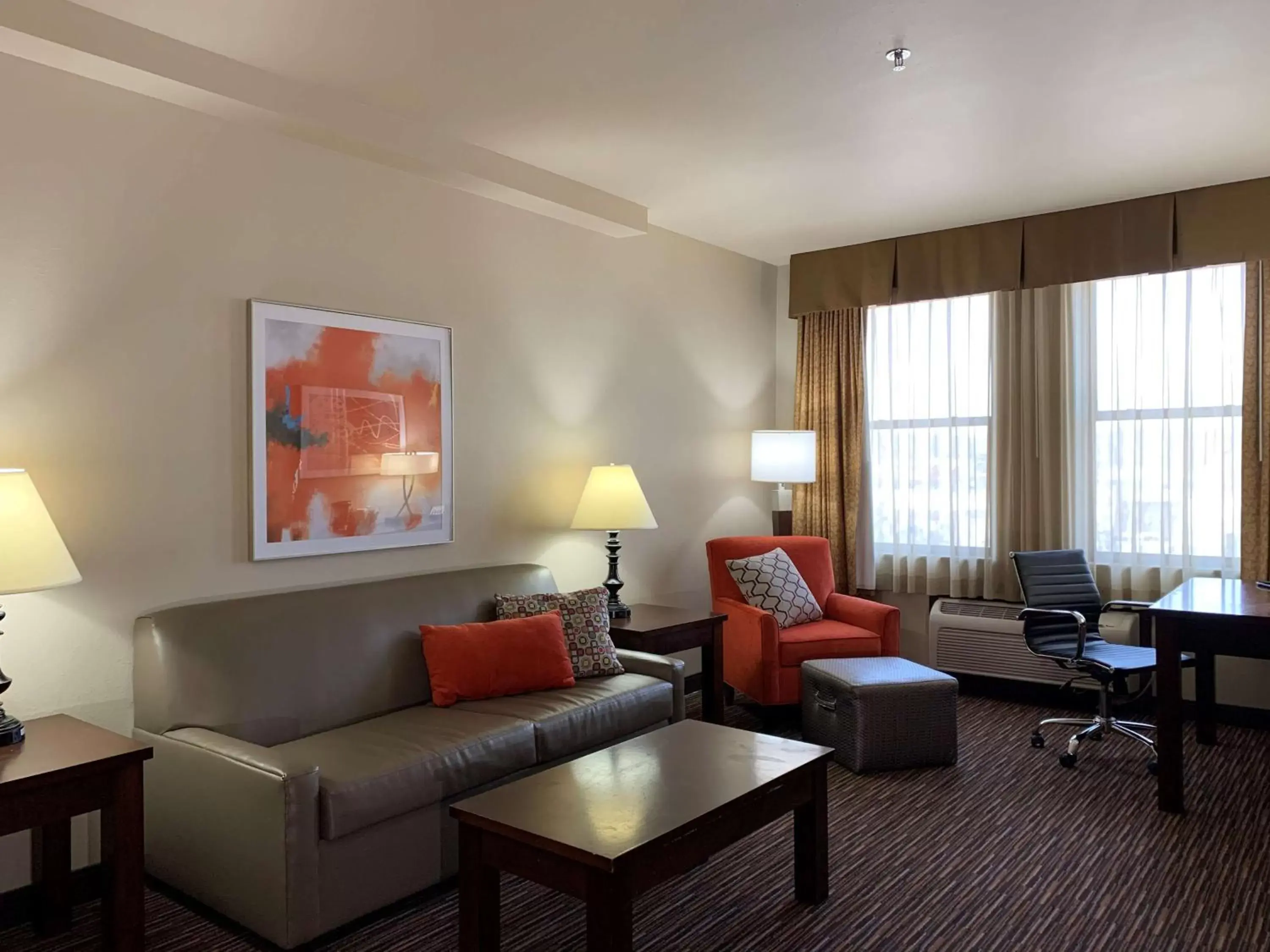 2 Queen Beds-studio Suite-sofabed-non Smoking in Radisson Hotel River Falls 2 Queen Beds-studio Suite-sofabed-non Smoking in Radisson Hotel River Falls