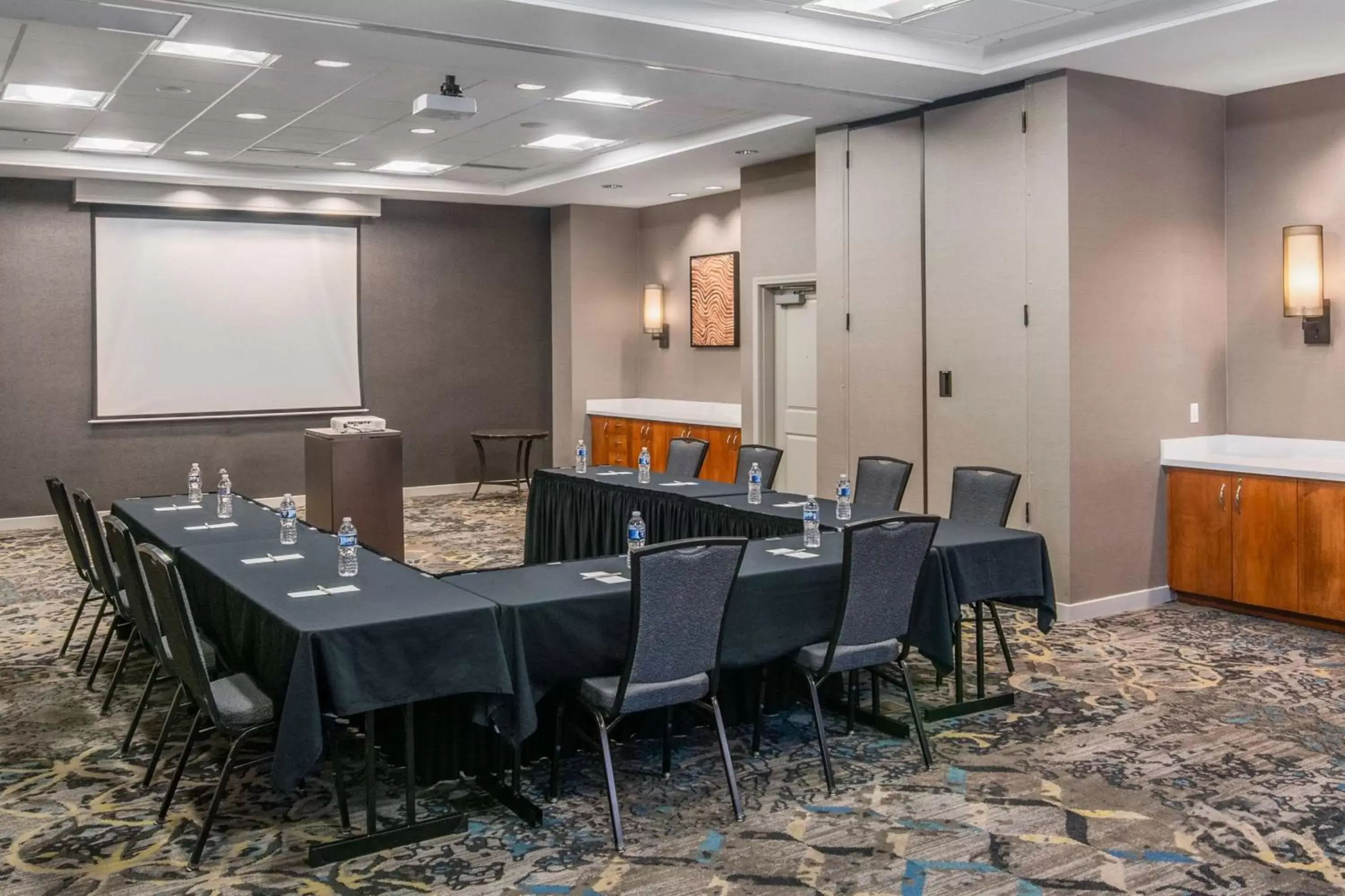 Meeting/conference room in Residence Inn Phoenix Glendale Sports & Entertainment District