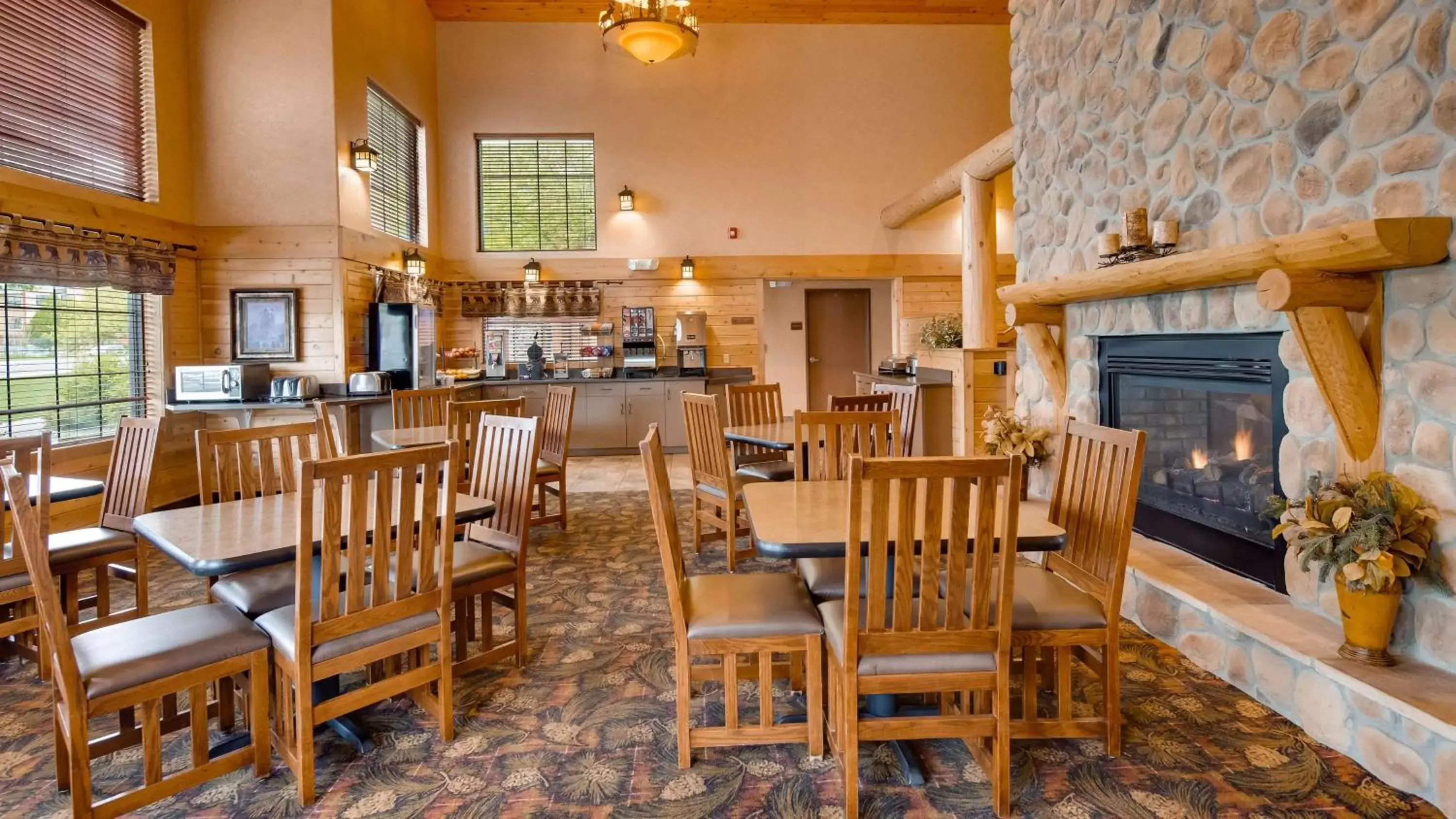 Restaurant/Places to Eat in Best Western Plus Kelly Inn & Suites