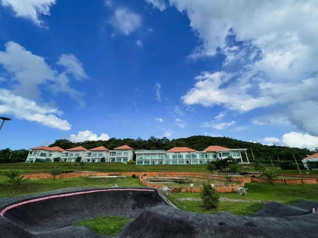 Natural landscape, Property Building in Viva Montane Hotel Pattaya