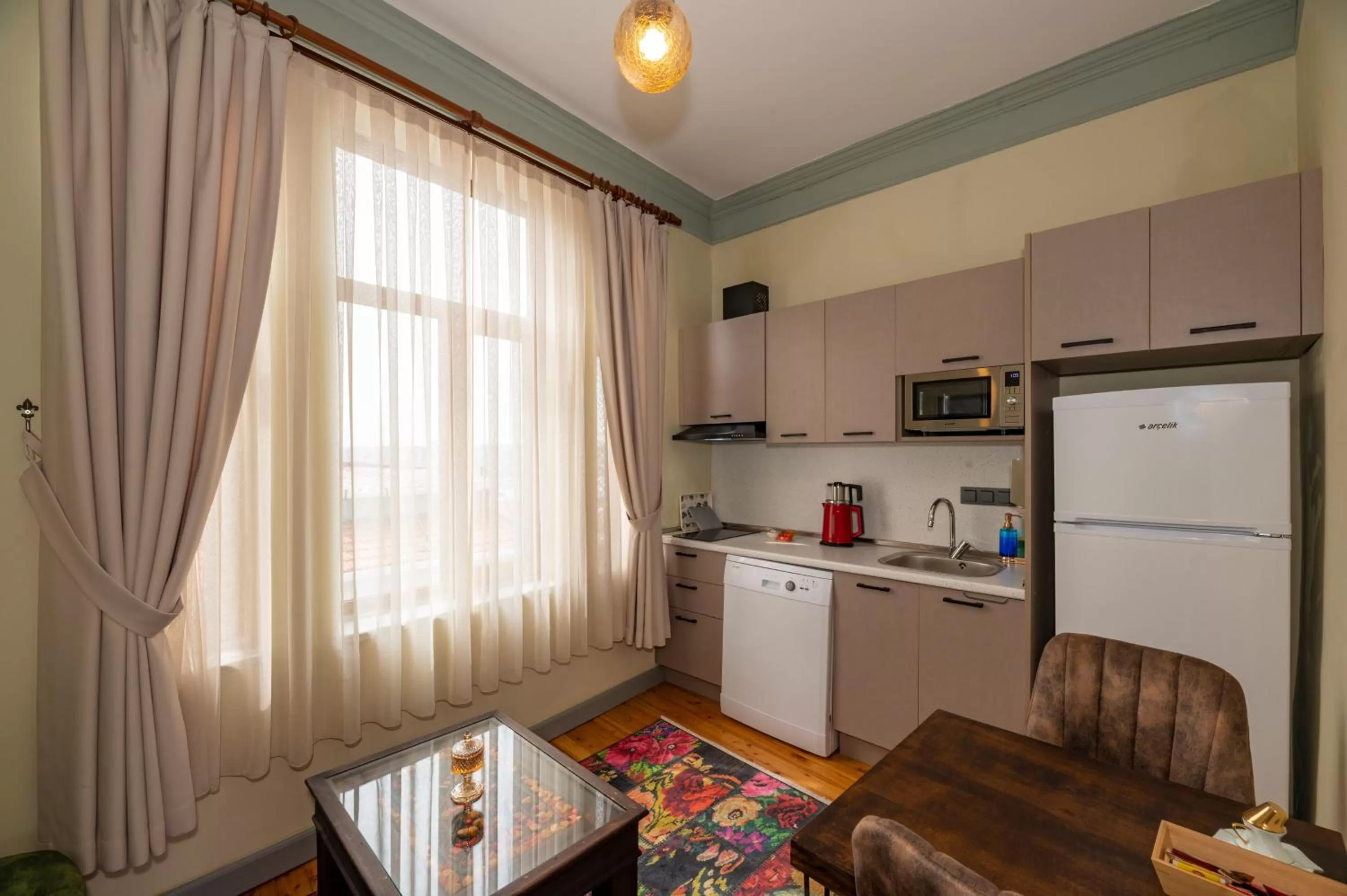 Kitchen or kitchenette in O'Pera Okanlı Suites