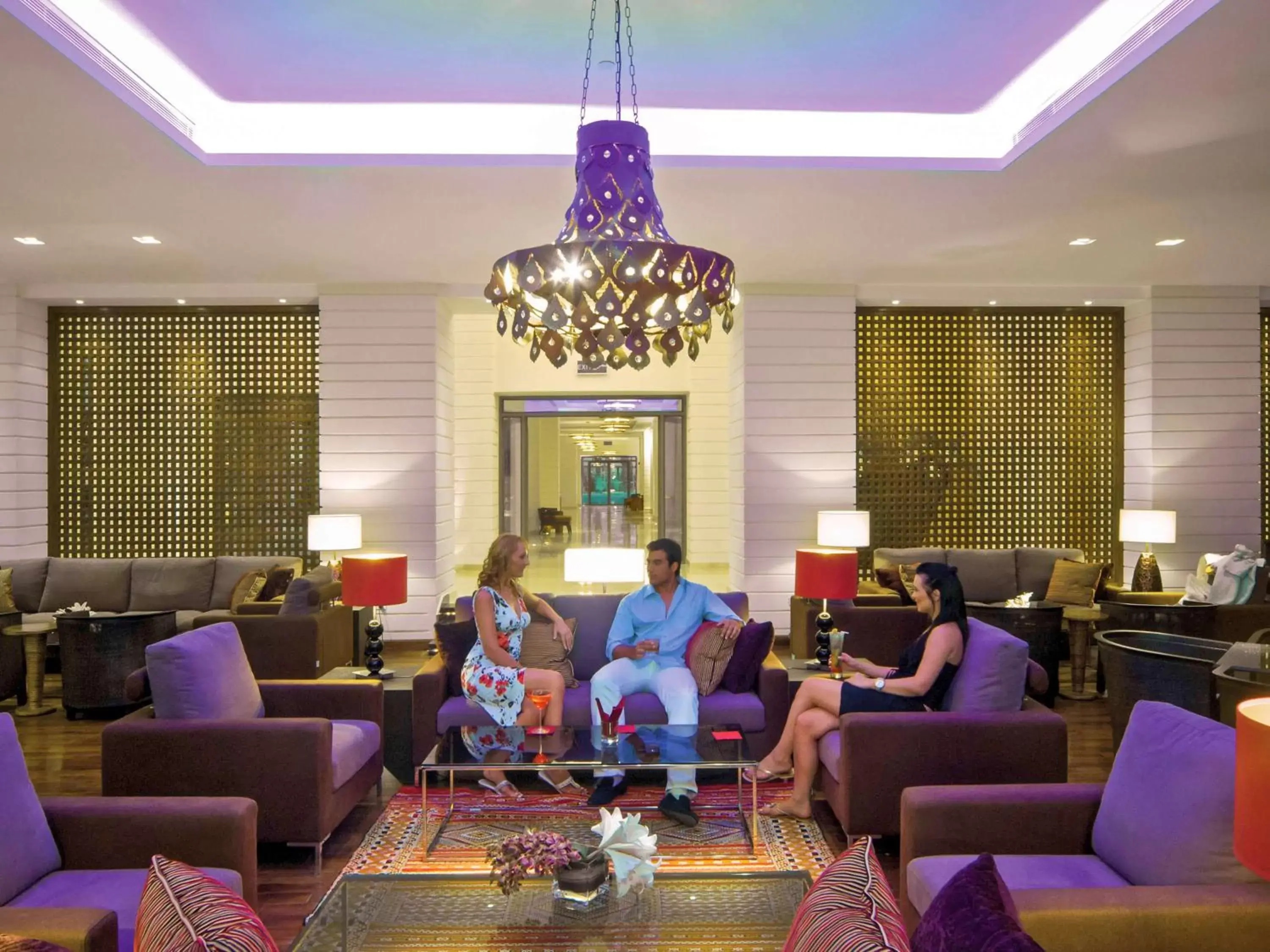 Lounge or bar in Movenpick Resort & Spa Tala Bay Aqaba