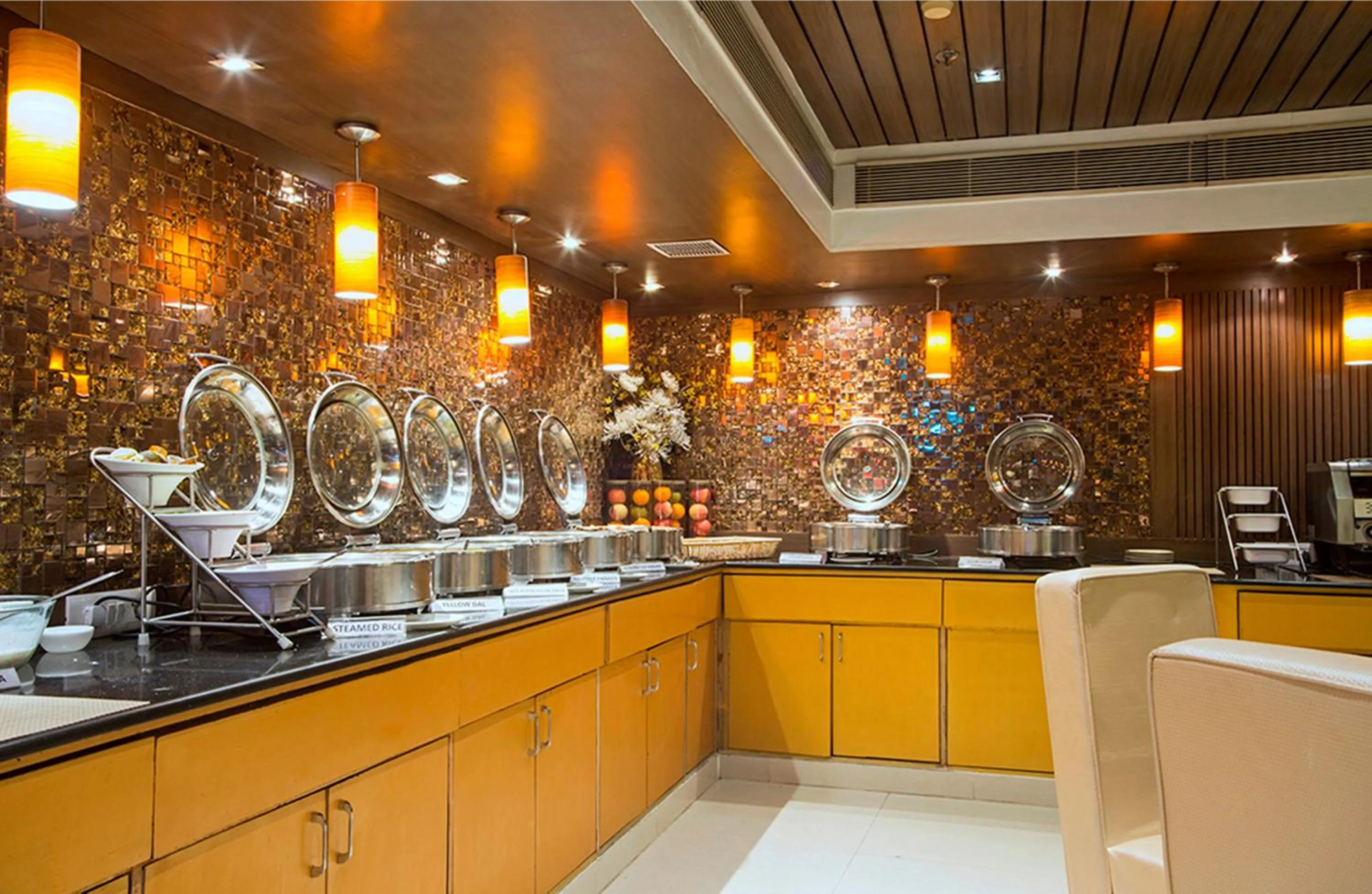 Dining area in Hotel Shanti Palace Mahipalpur